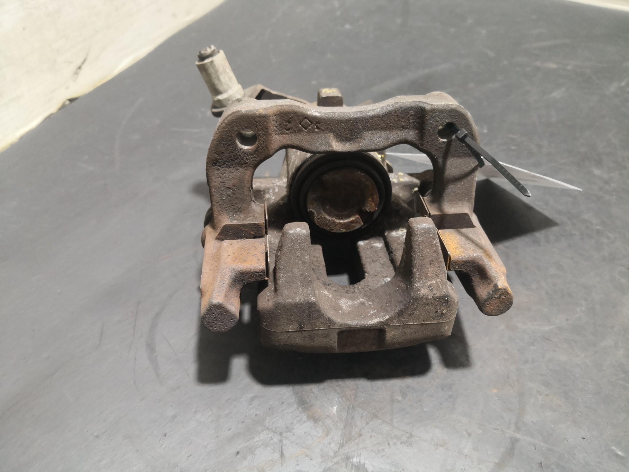 Pinça Trás Esq PEUGEOT 307 (3A/C) | 00 - 12 Imagem-1