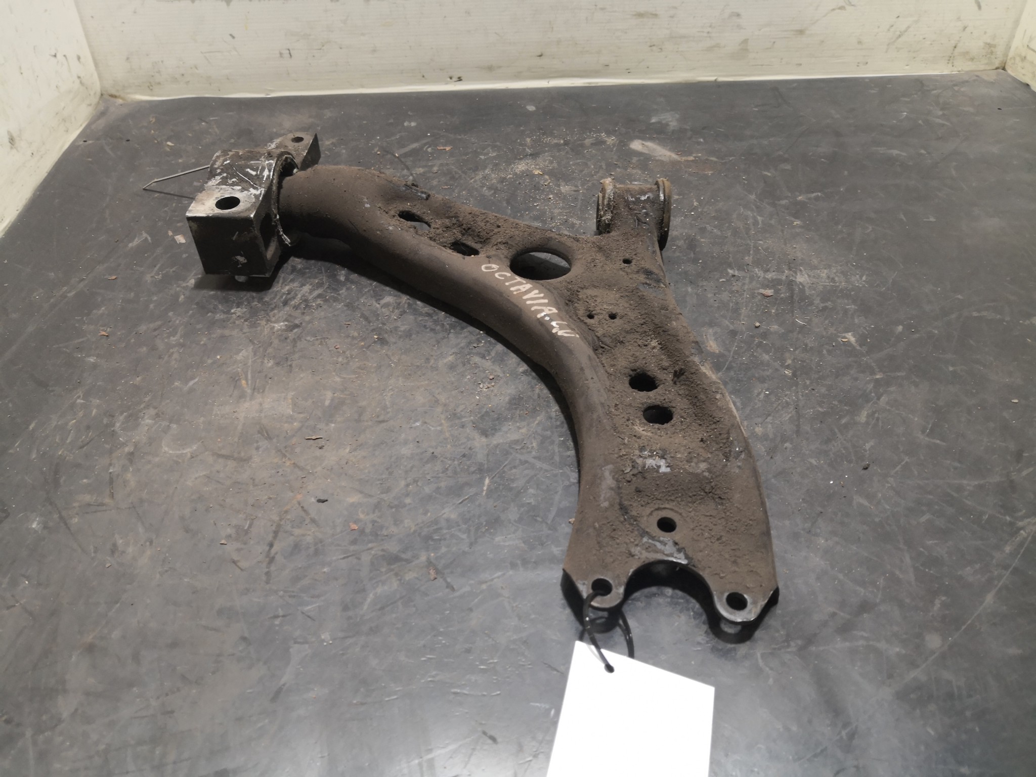 Braço Suspensão Frente Dto SKODA OCTAVIA II (1Z3) | 04 - 13 Imagem-1