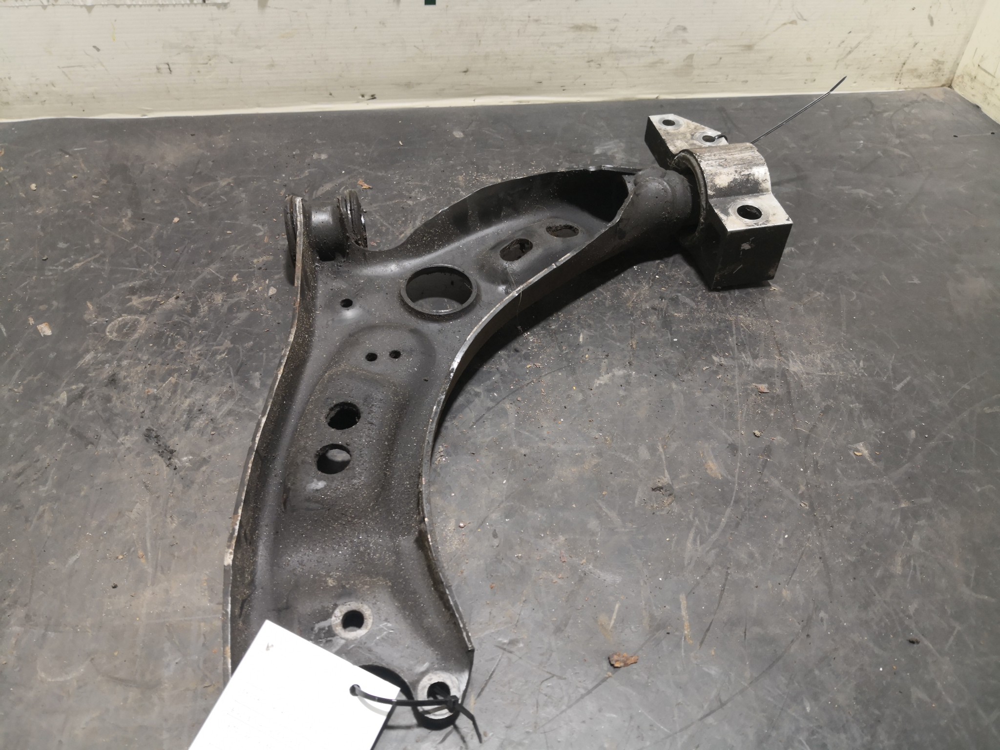 Braço Suspensão Frente Dto SKODA OCTAVIA II (1Z3) | 04 - 13 Imagem-3