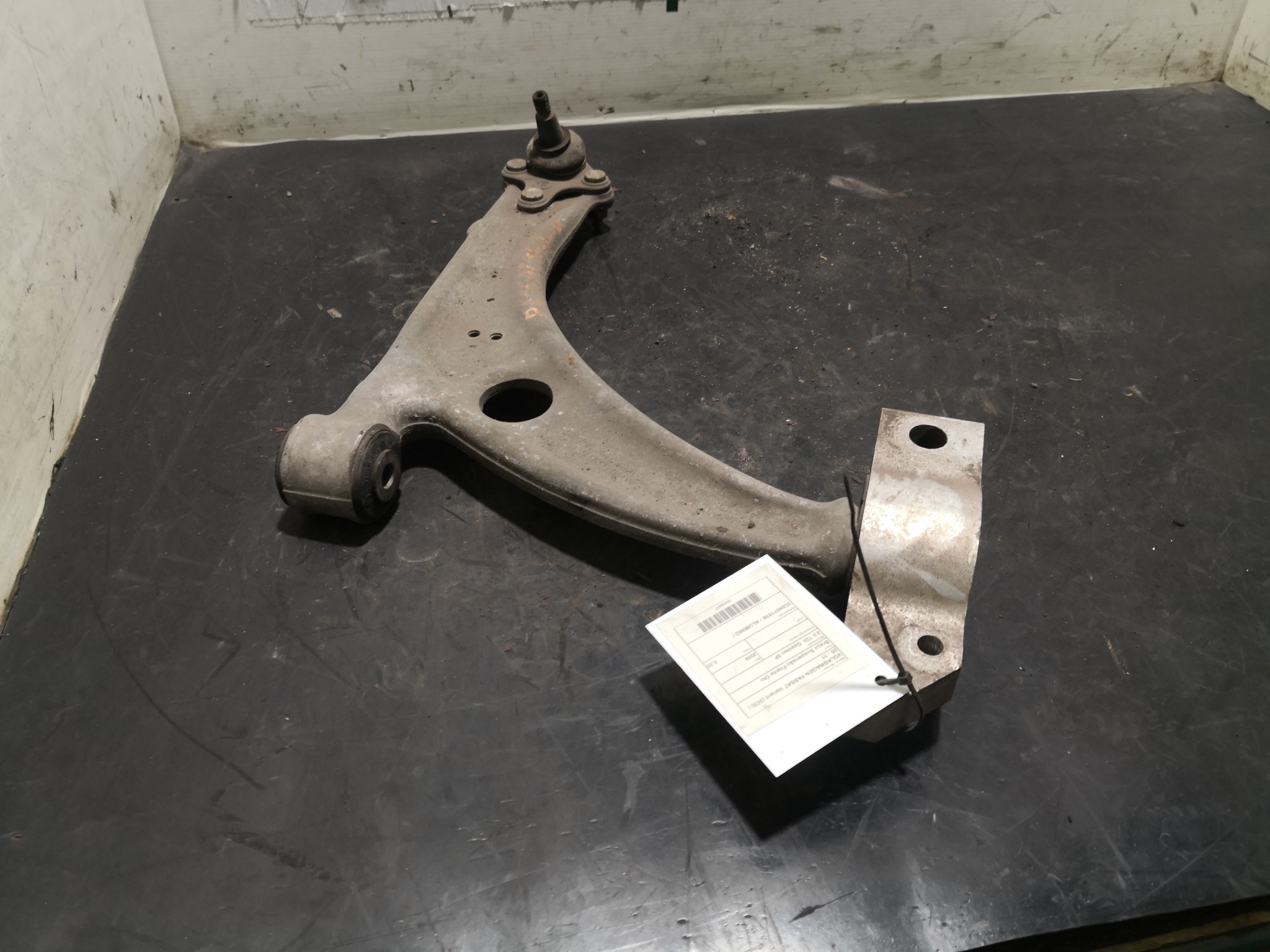 Braço Suspensão Frente Dto VOLKSWAGEN PASSAT Variant (3C5) | 05 - 11 Imagem-1