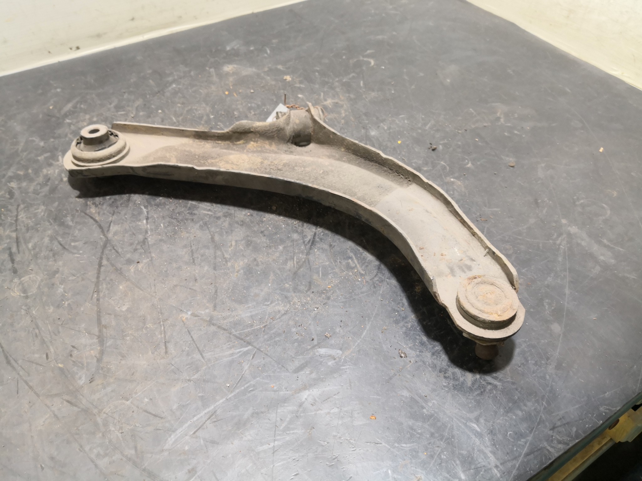 Braço Suspensão Frente Esq RENAULT CLIO III (BR0/1, CR0/1) | 05 -  Imagem-3