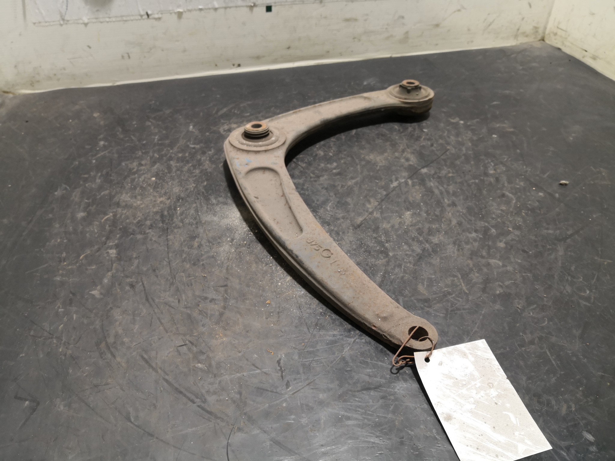 Braço Suspensão Frente Esq PEUGEOT - ID S_38523