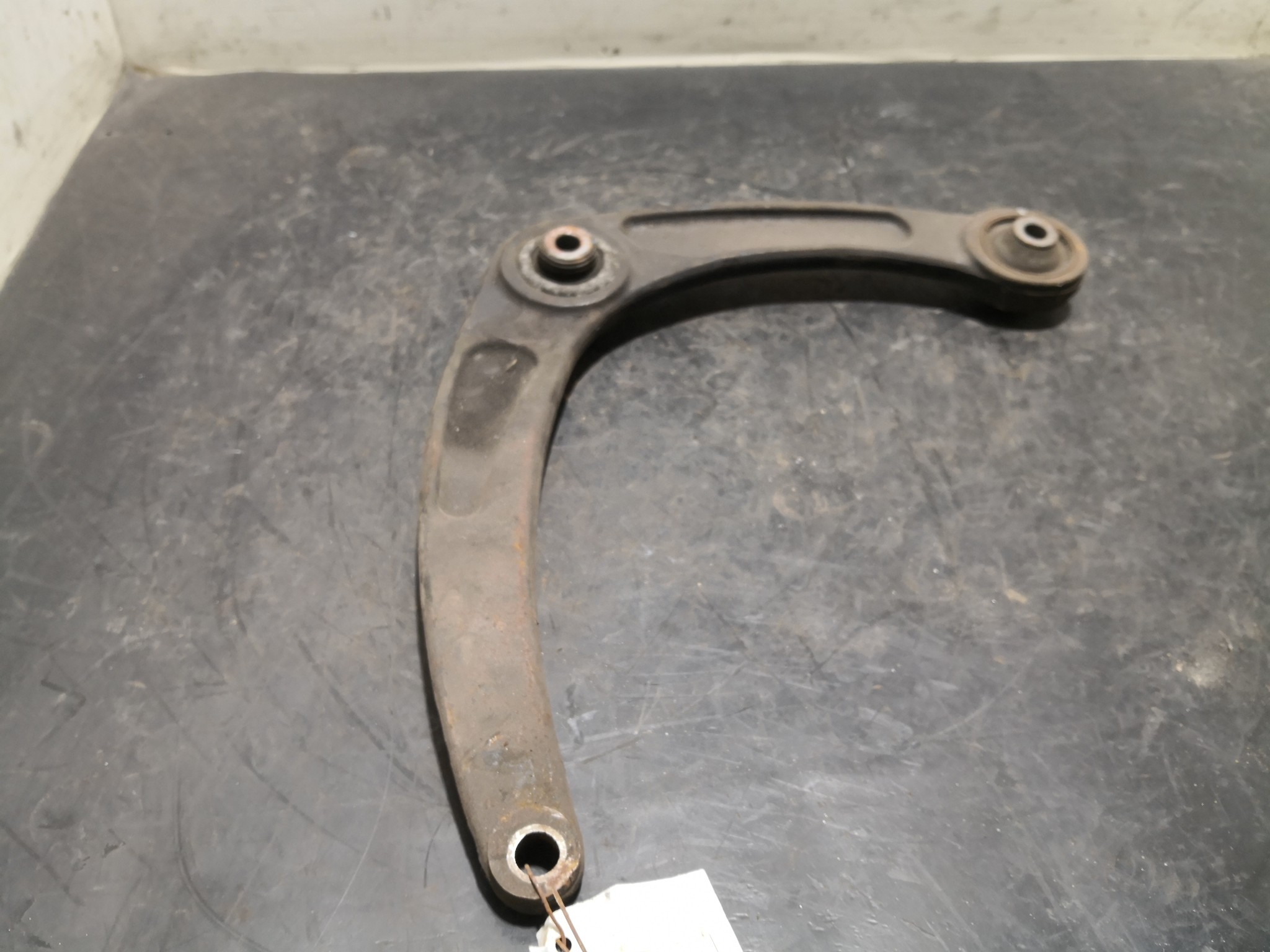 Braço Suspensão Frente Dto PEUGEOT 307 Break (3E) | 02 - 09 Imagem-1