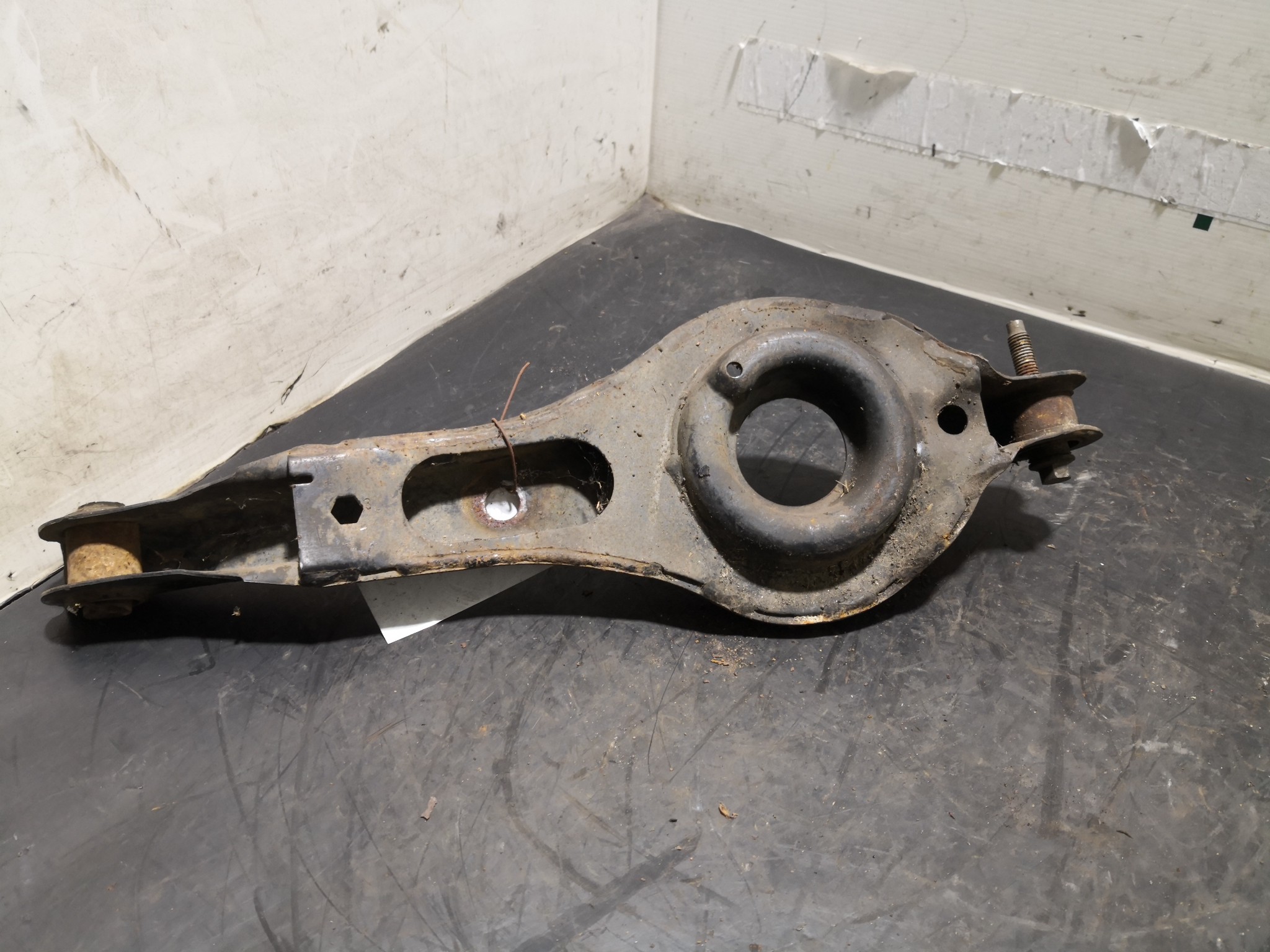 Braço Suspensão Tras Esq FORD FOCUS (DAW, DBW) | 98 - 09 Imagem-2