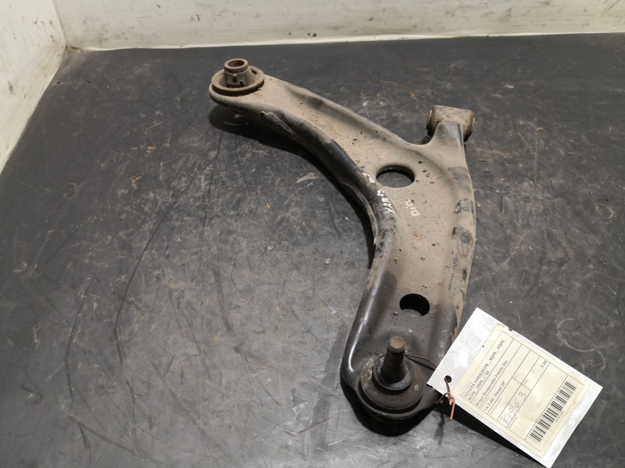 Braço Suspensão Frente Dto TOYOTA YARIS (_P9_) | 05 - 14 Imagem-1