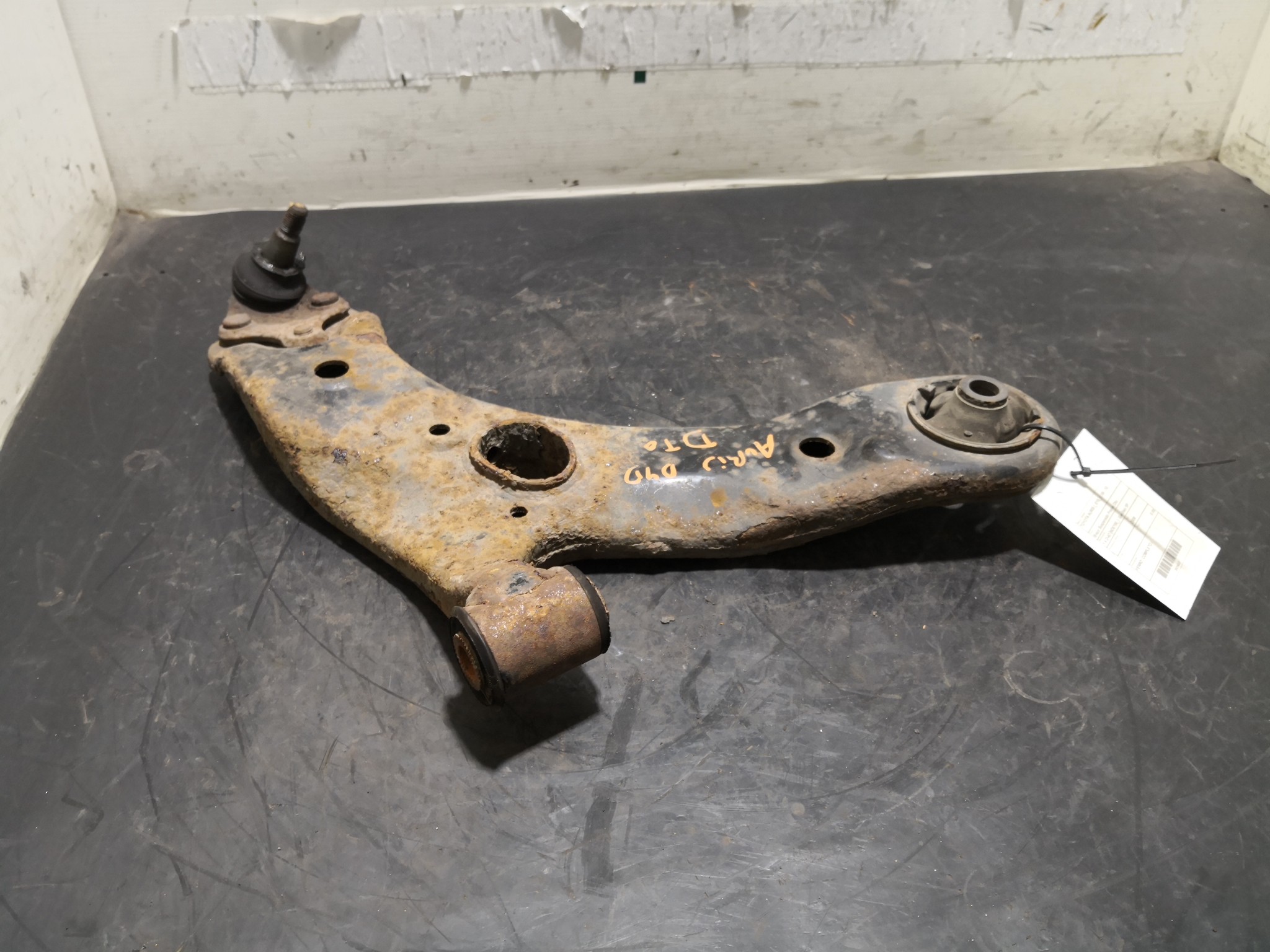 Braço Suspensão Frente Dto TOYOTA AURIS (_E15_) | 06 - 12 Imagem-1