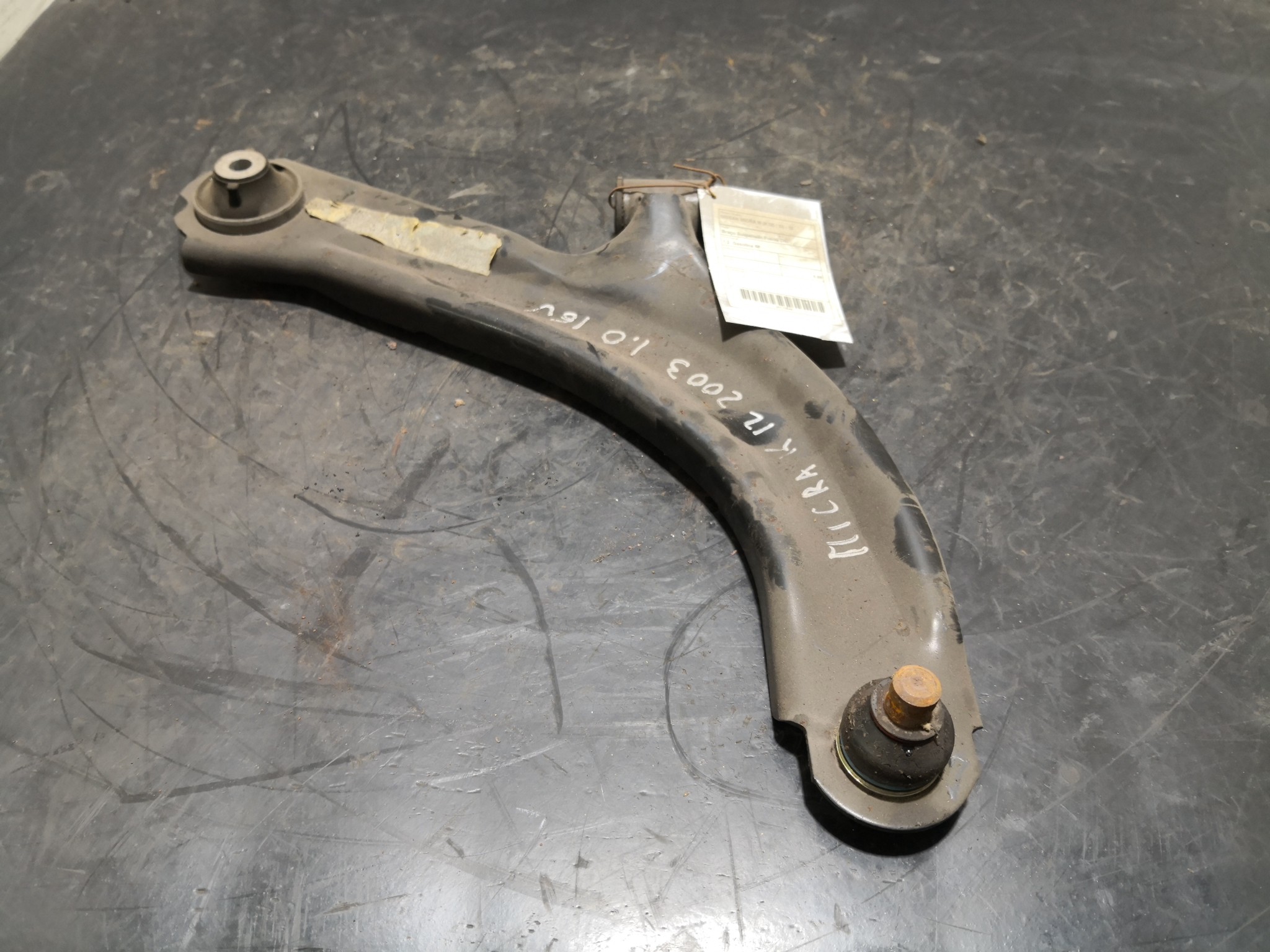 Braço Suspensão Frente Dto NISSAN - ID S_30445