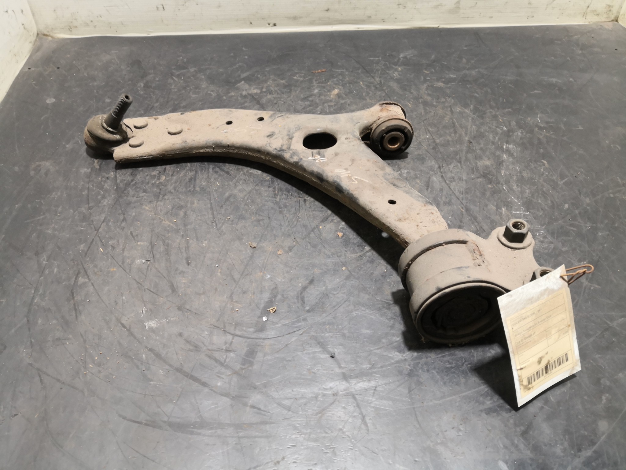 Braço Suspensão Frente Esq VOLVO - ID S_35244