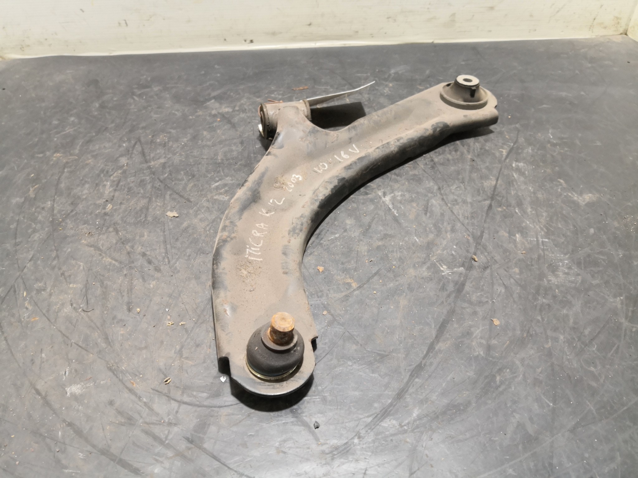 Braço Suspensão Frente Esq NISSAN MICRA III (K12) | 02 - 10 Imagem-1