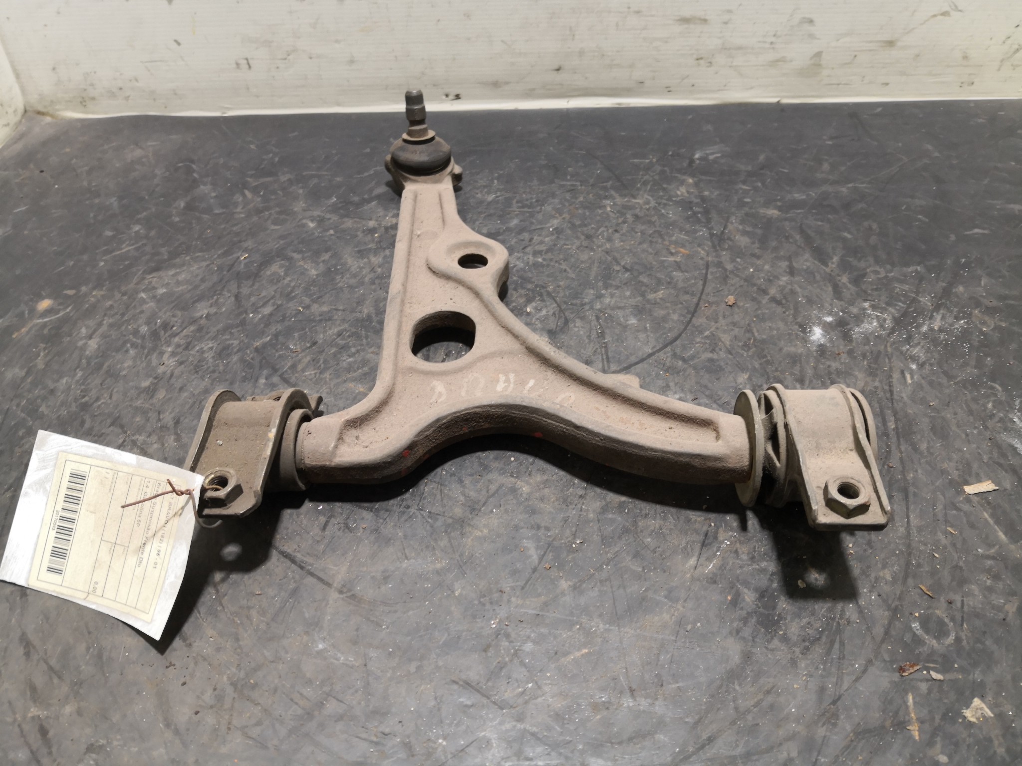 Braço Suspensão Frente Dto FIAT BRAVO I (182_) | 95 - 01 Imagem-1