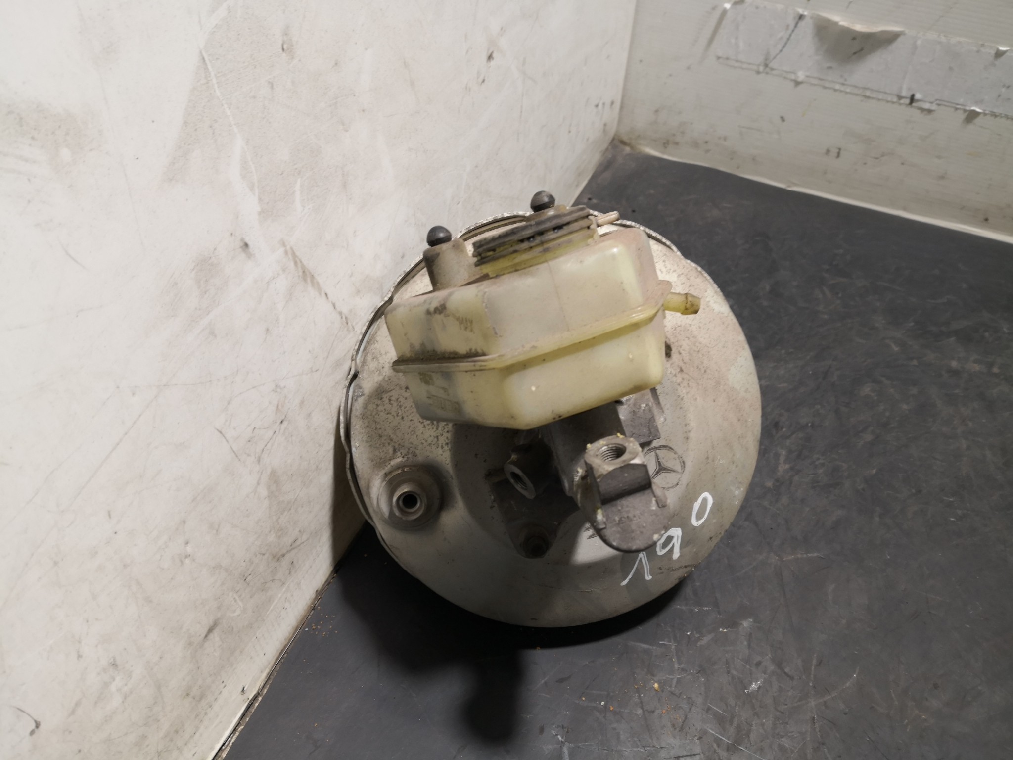 Servofreio  MERCEDES-BENZ 190 (W201) | 82 - 93 Imagem-1