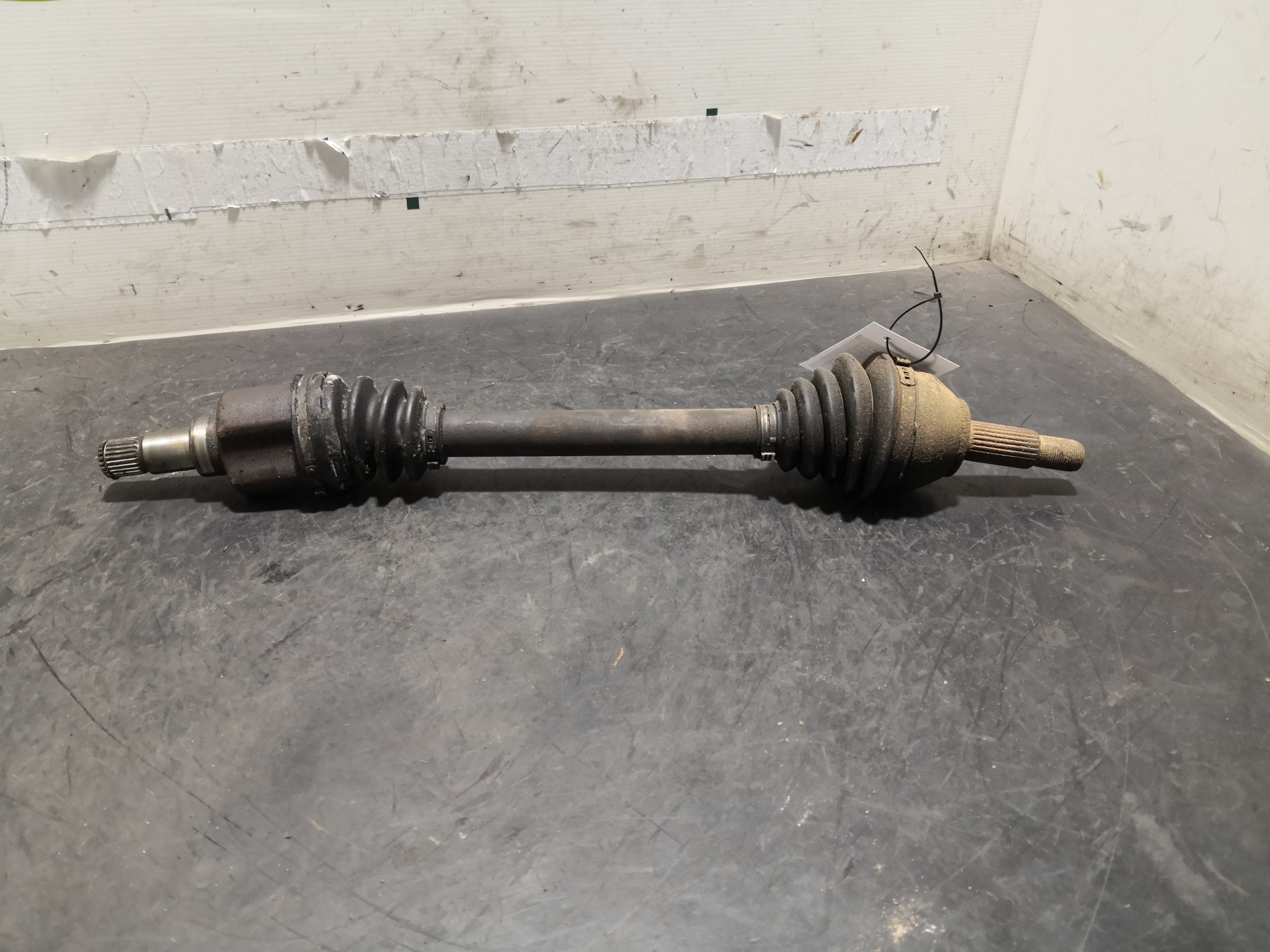 Transmissão Esq FORD FOCUS Turnier (DNW) | 99 - 07 Imagem-1