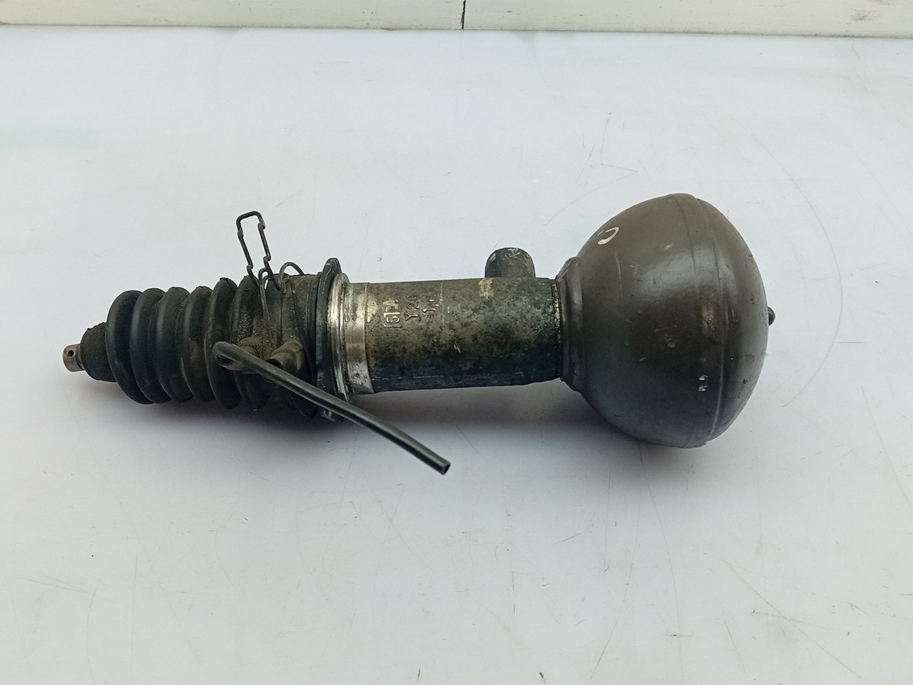 スリット6本入】CITROEN シトロエン C5 X4XFX用 リアブレーキパッド+ 