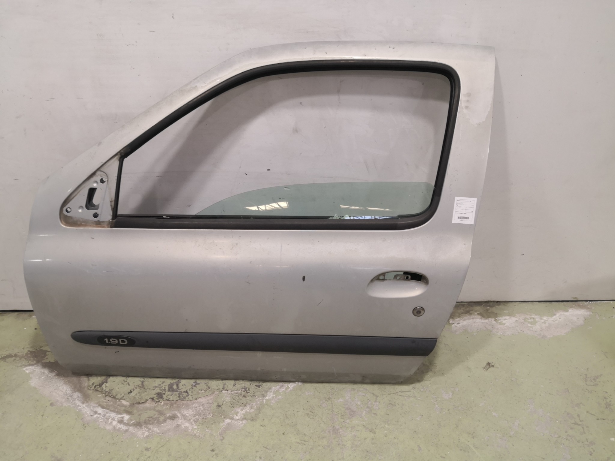 Porta Frente Esq RENAULT - ID S_105617