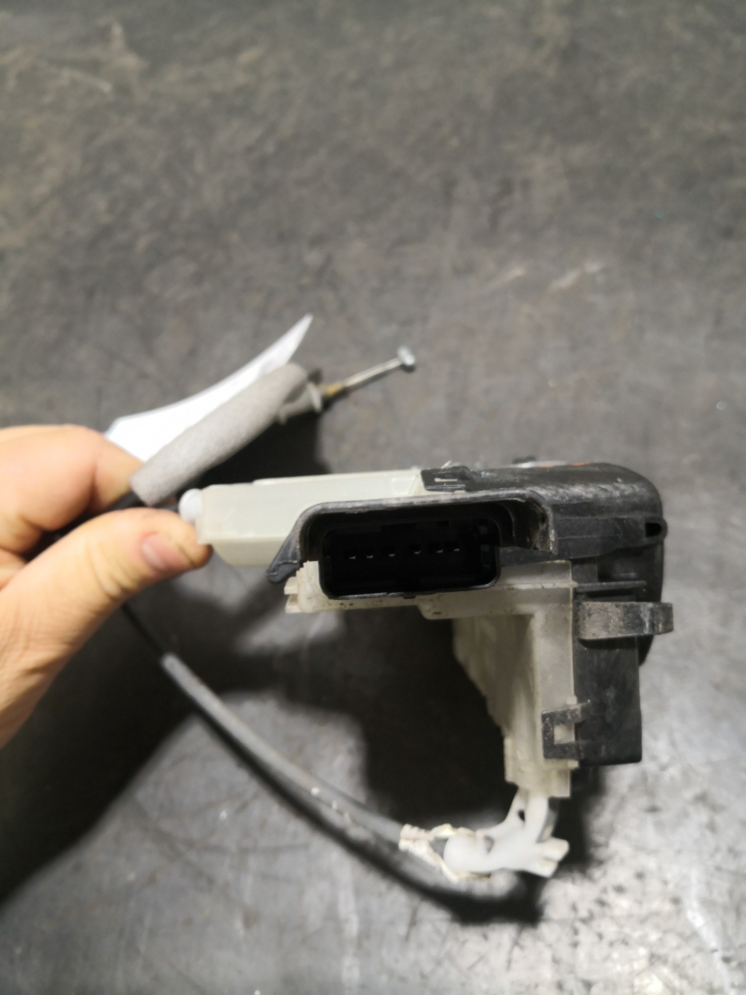 Fecho da Porta Frente Dto CITROEN C3 III (SX) | 16 -  Imagem-1