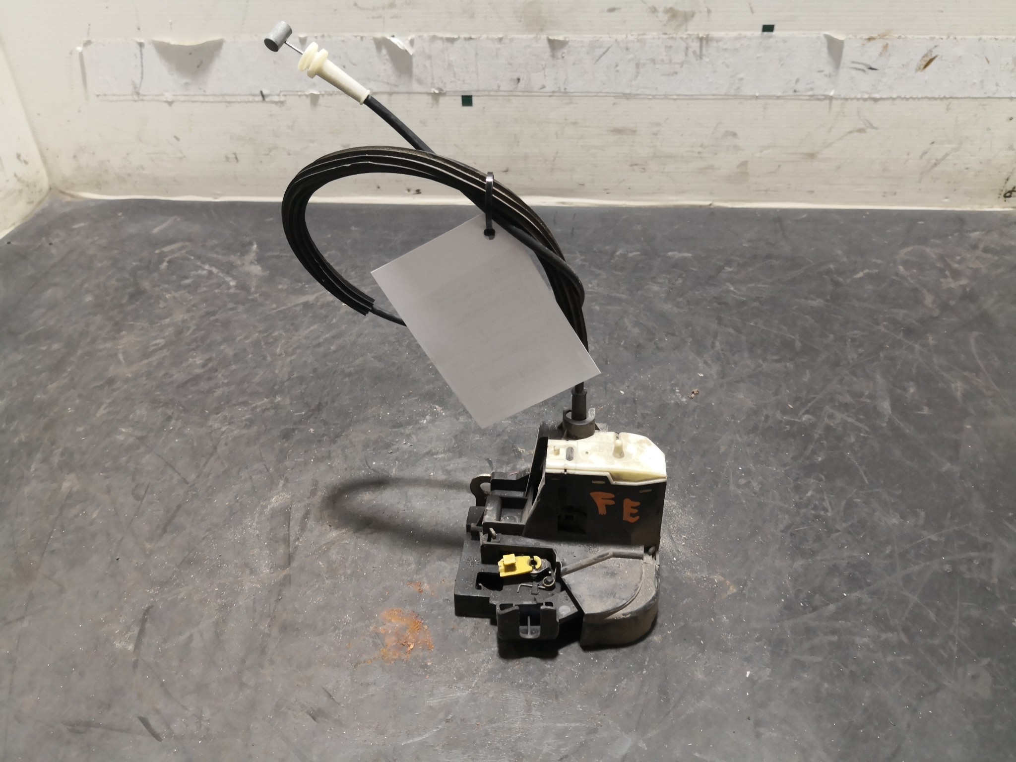 Fecho da Porta Frente Esq RENAULT - ID S_105801