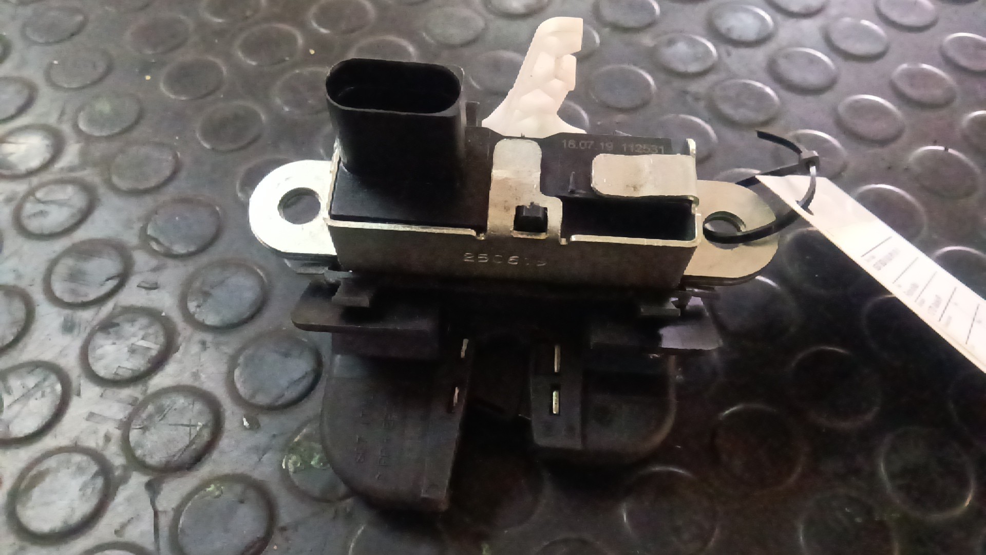 Fecho da Mala SEAT - ID S_105882