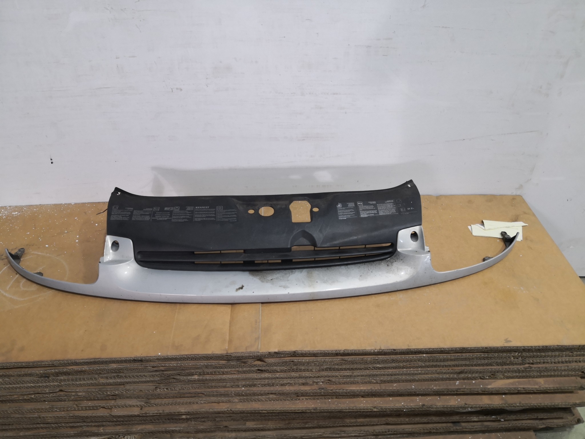 Grelha da Frente RENAULT - ID S_105805