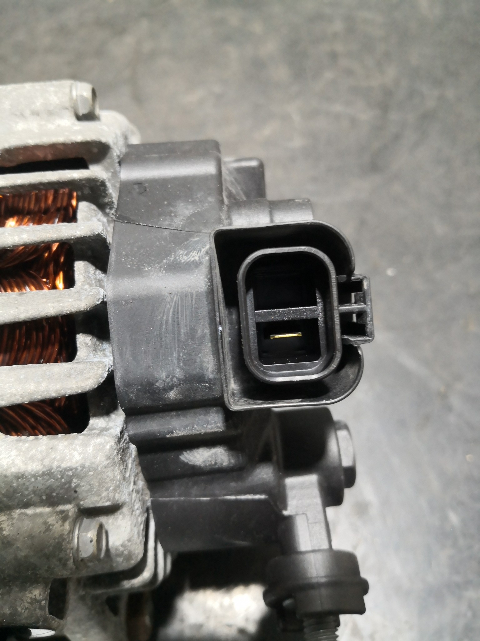 Alternador KIA CEED SW (ED) | 07 - 12 Imagem-2