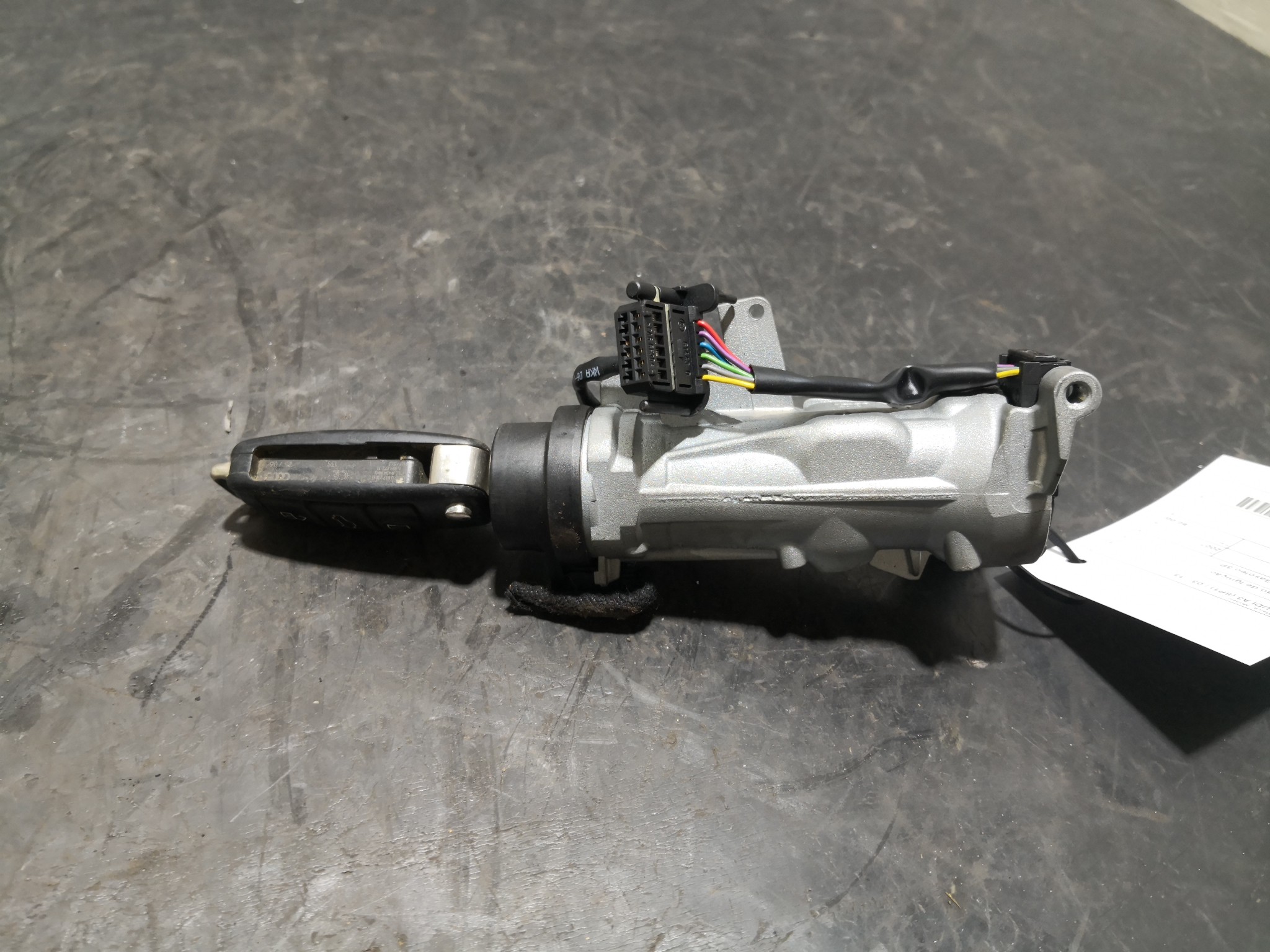 Canhão de Ignição AUDI A3 (8P1) | 03 - 13 Imagem-1