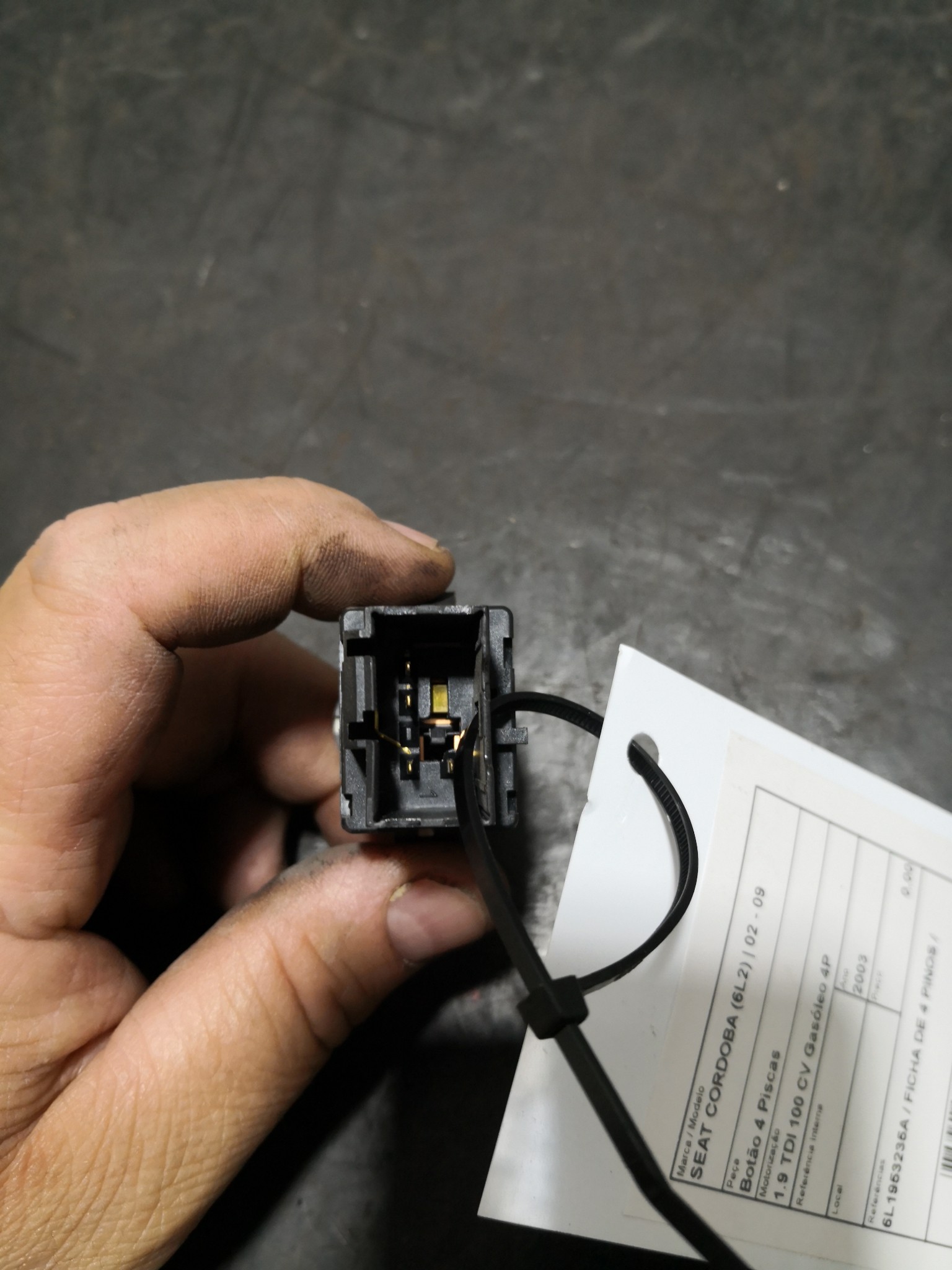 Botão 4 Piscas SEAT CORDOBA (6L2) | 02 - 09 Imagem-1