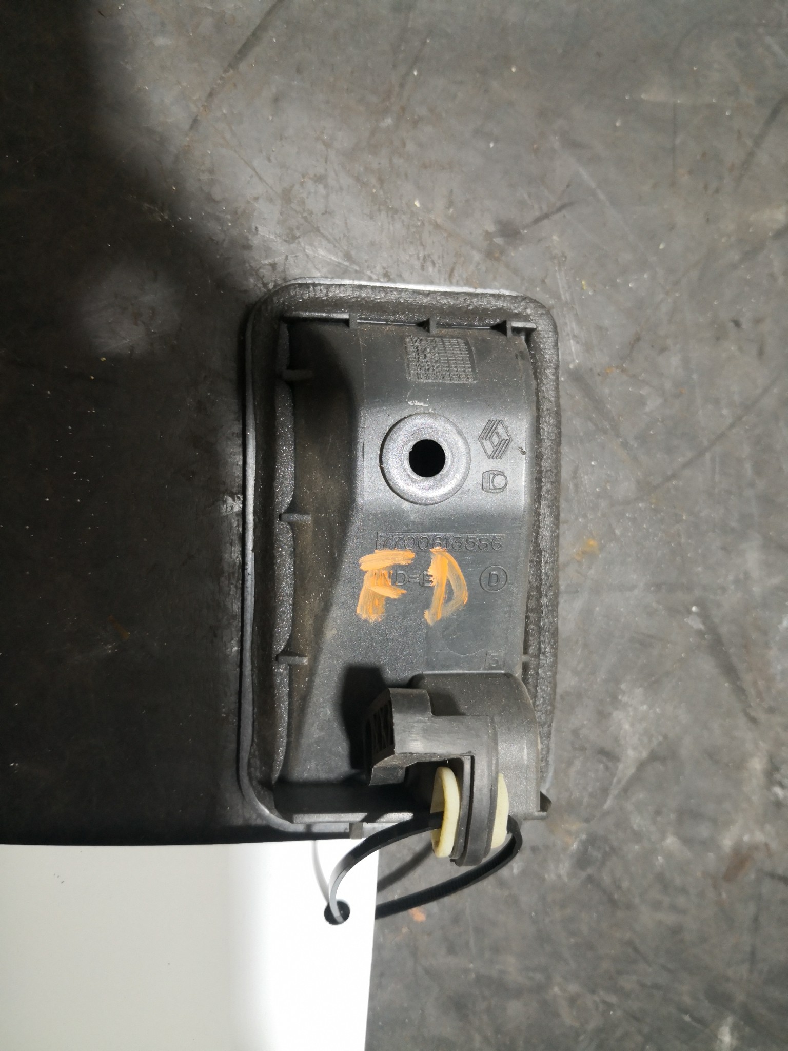 Puxador Interior Frt Dto RENAULT - ID S_106156