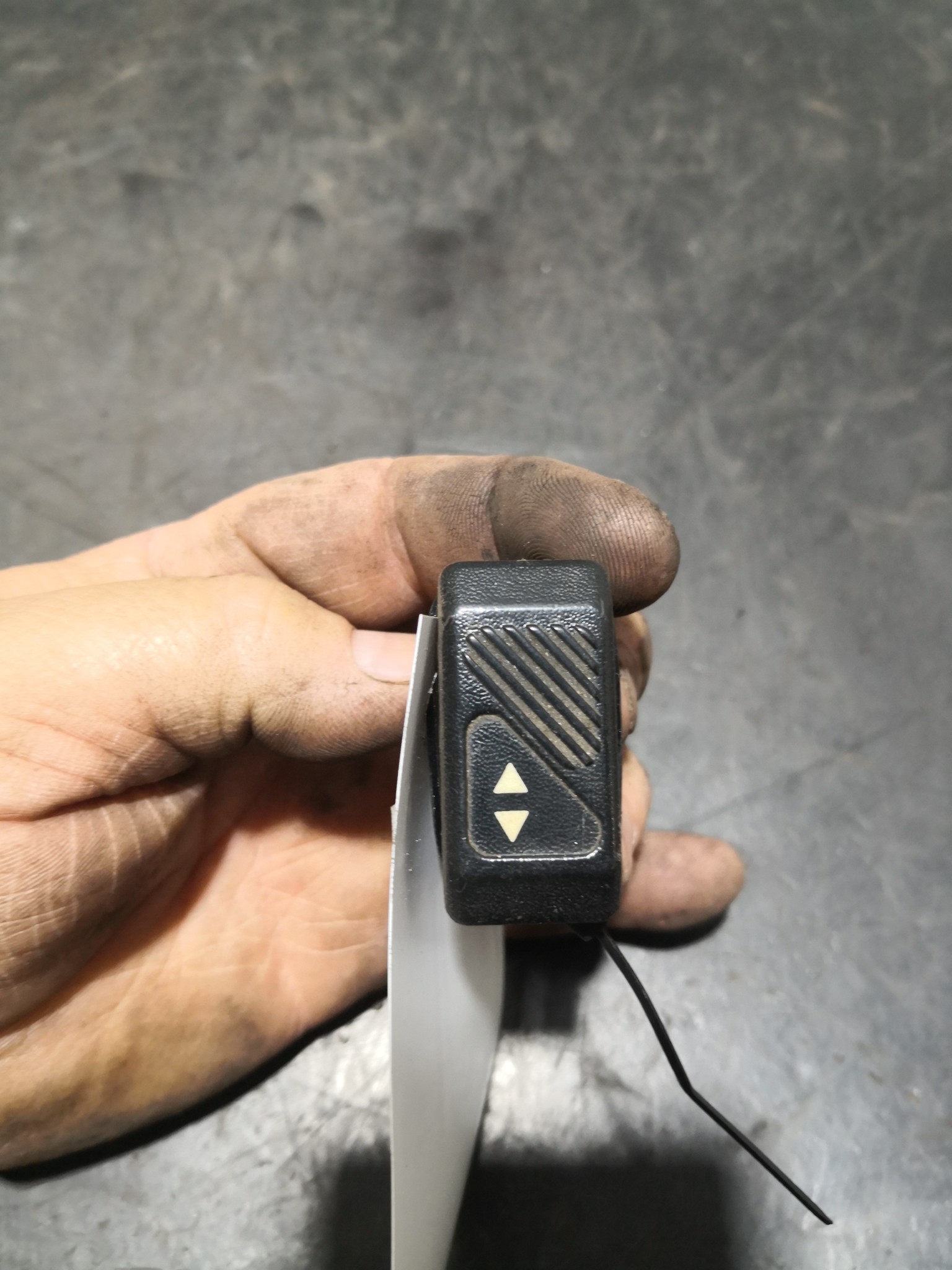 Botão Vidros RENAULT - ID S_106173