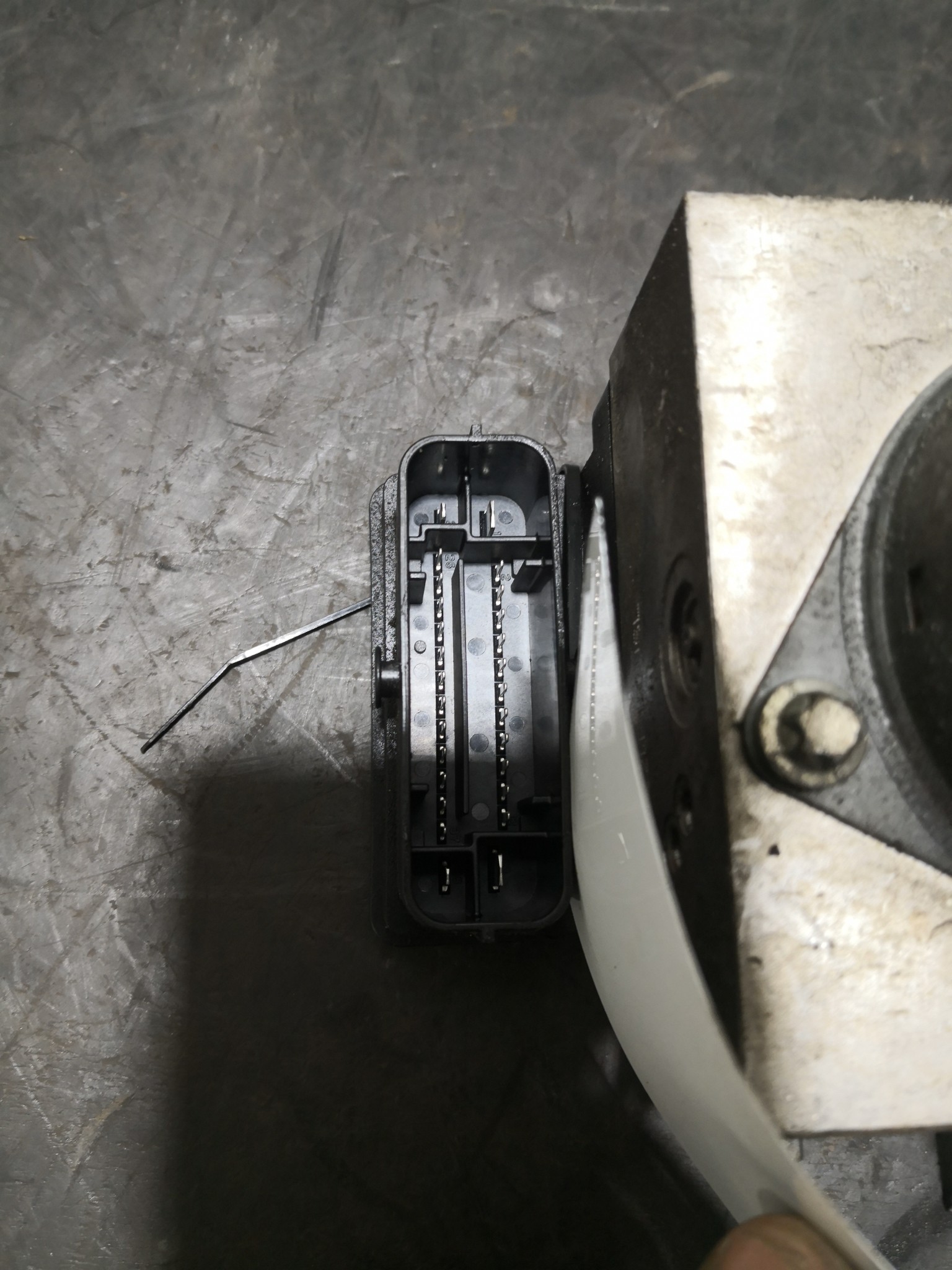 ABS ALFA ROMEO 159 Sportwagon (939_) | 05 - 12 Imagem-1