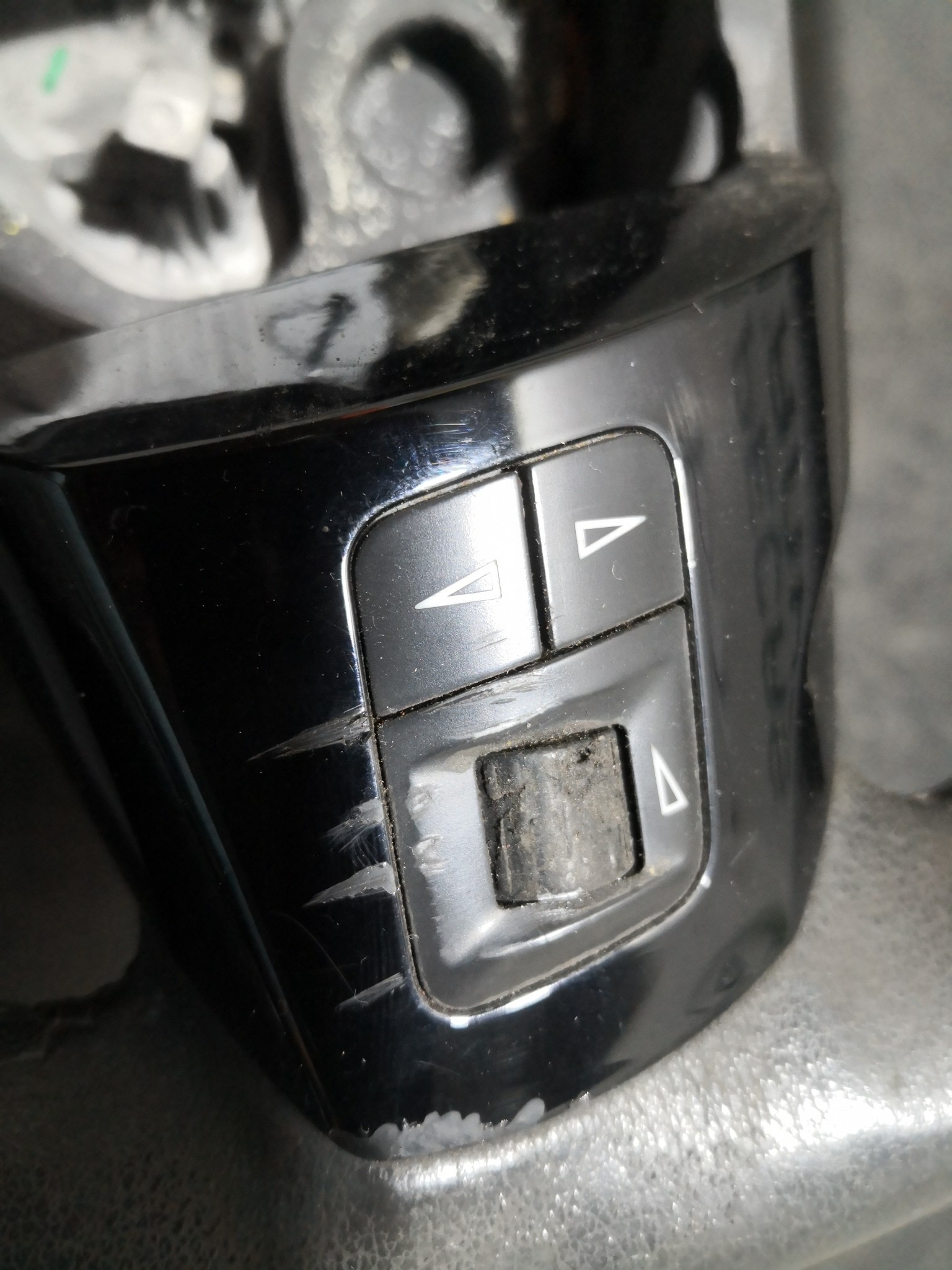 Volante OPEL CORSA D (S07) | 06 - 14 Imagem-1