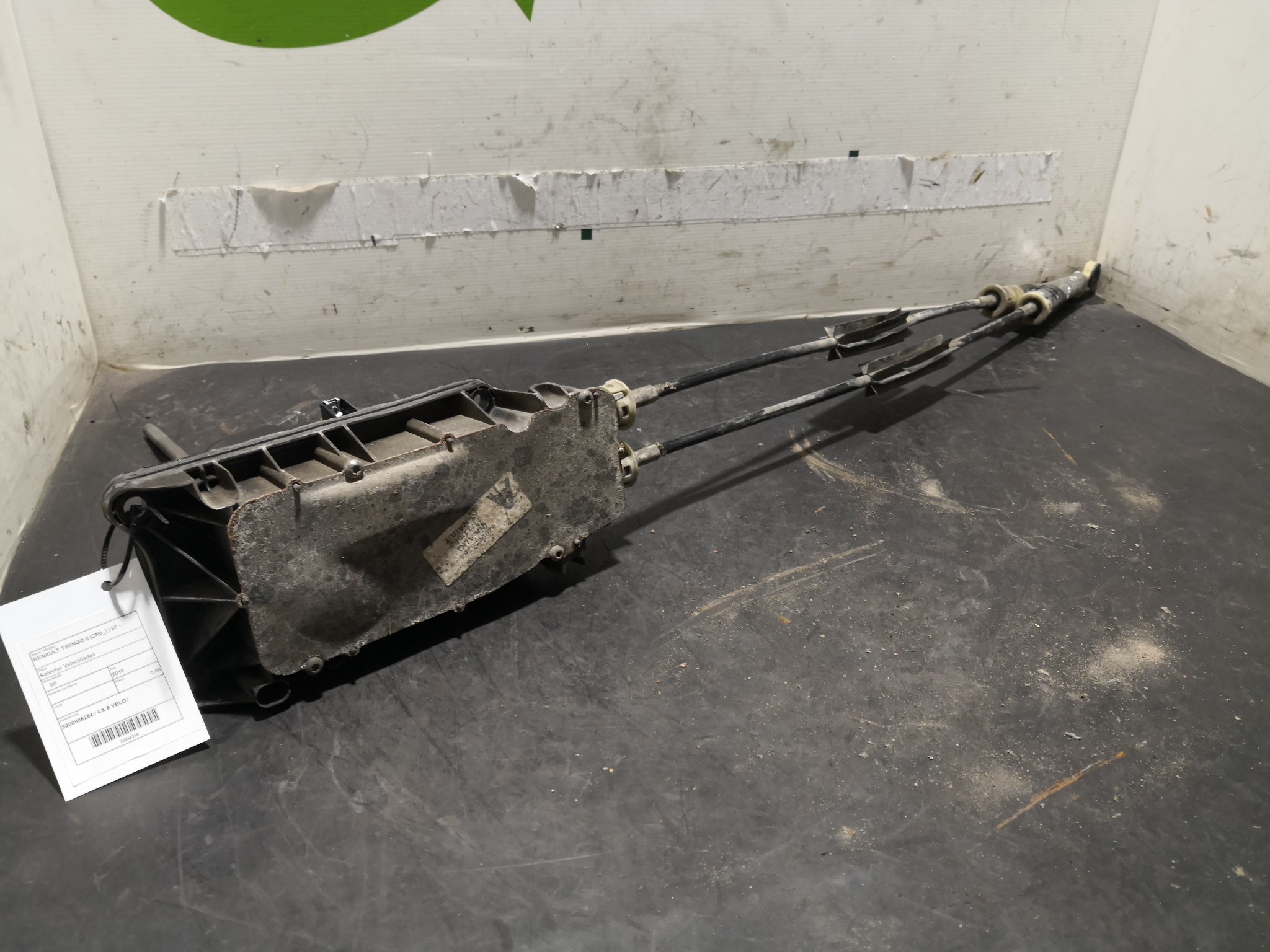 Selector Velocidades RENAULT TWINGO II (CN0_) | 07 -  Imagem-2