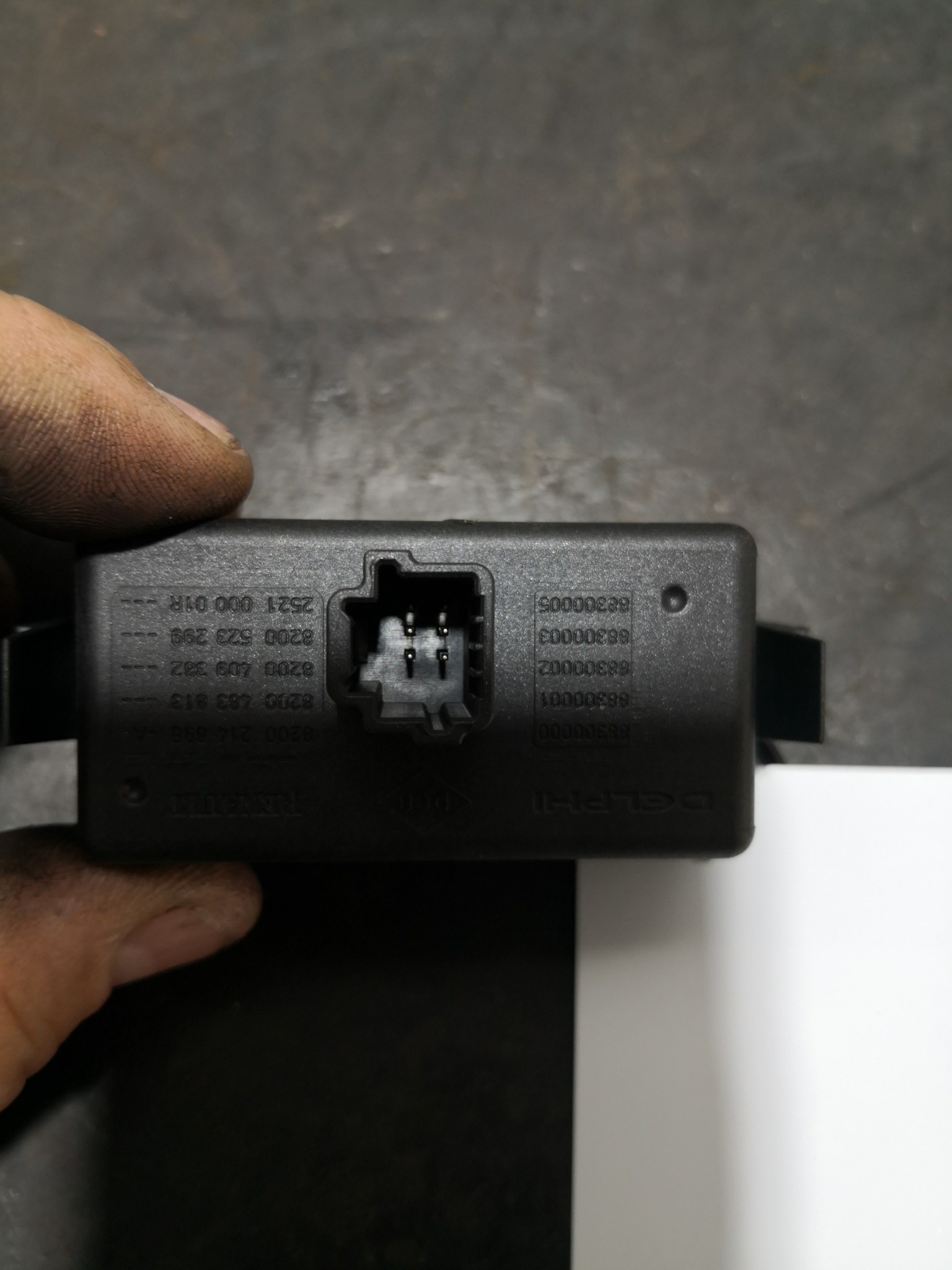 Botão 4 Piscas RENAULT CLIO III (BR0/1, CR0/1) | 05 -  Imagem-1