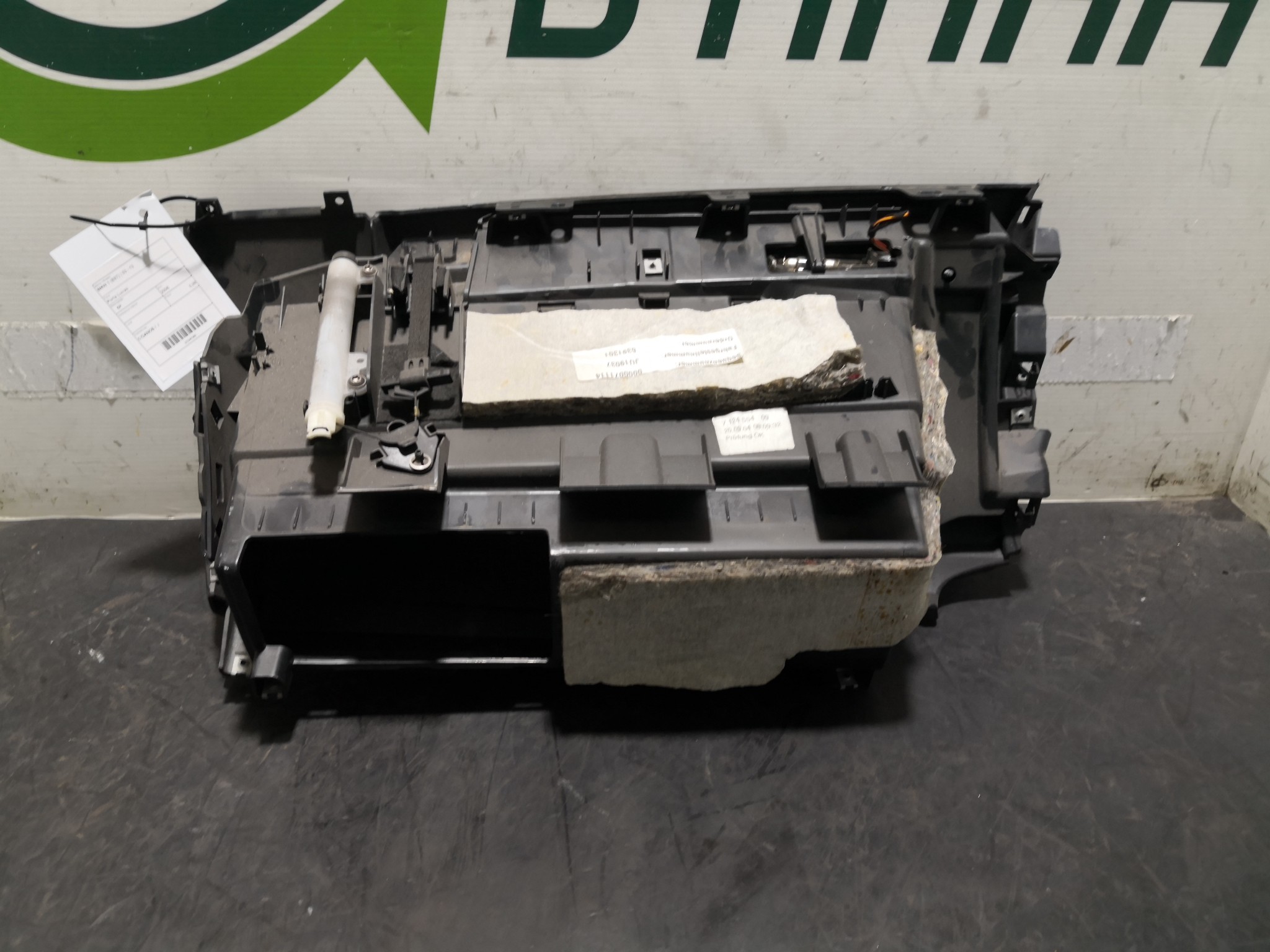 Porta Luvas BMW 1 (E87) | 03 - 13 Imagem-3