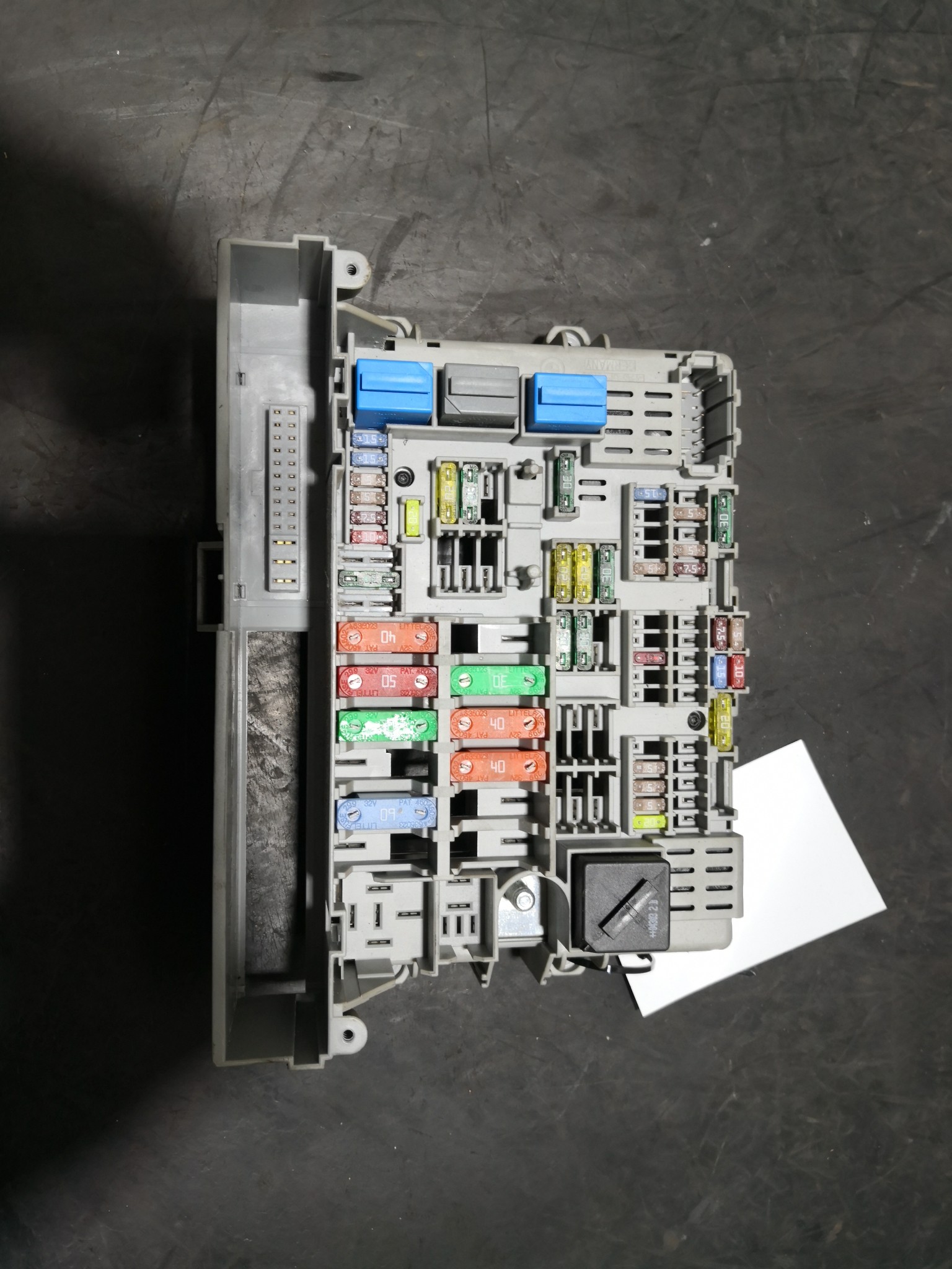 Caixa dos Fusíveis BMW - ID S_106365