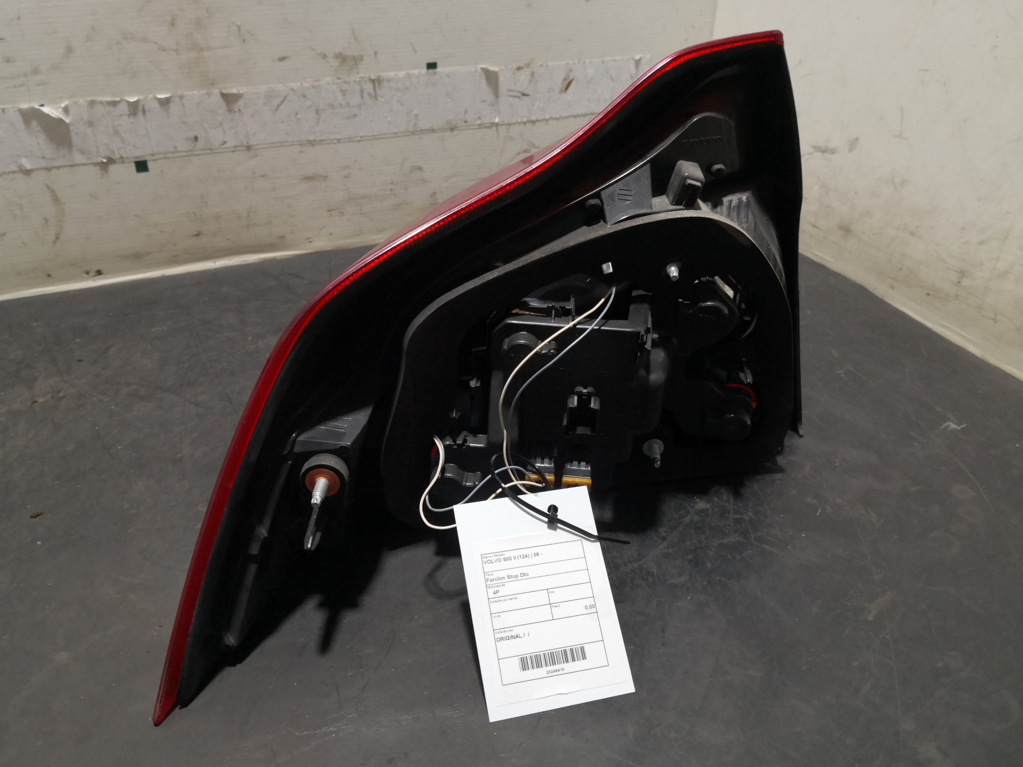 Farolim Stop Dto VOLVO - ID S_106414