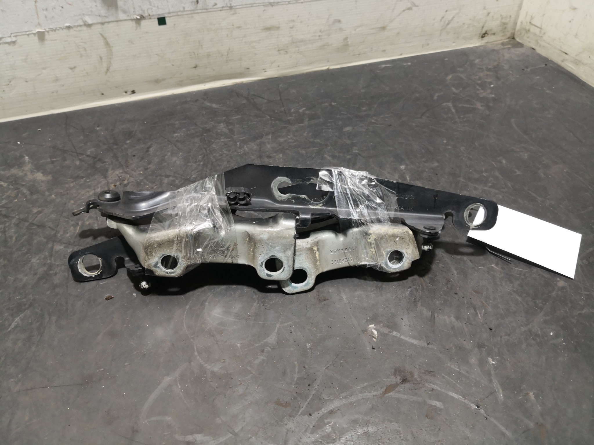 Dobradiças Capot VOLVO S80 II (124) | 06 -  Imagem-2