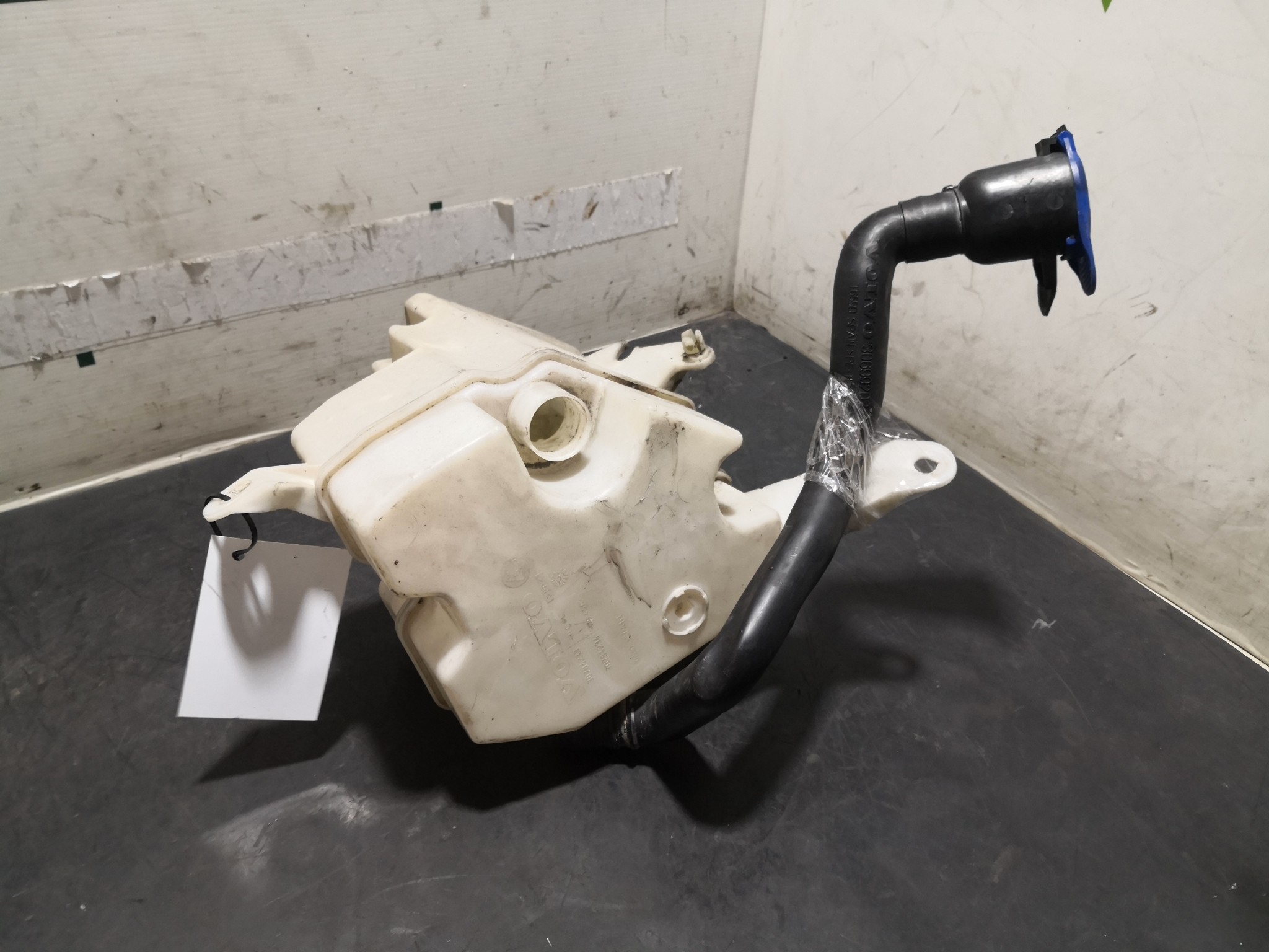 Reservatório Água Esguicho VOLVO S80 II (124) | 06 -  Imagem-2