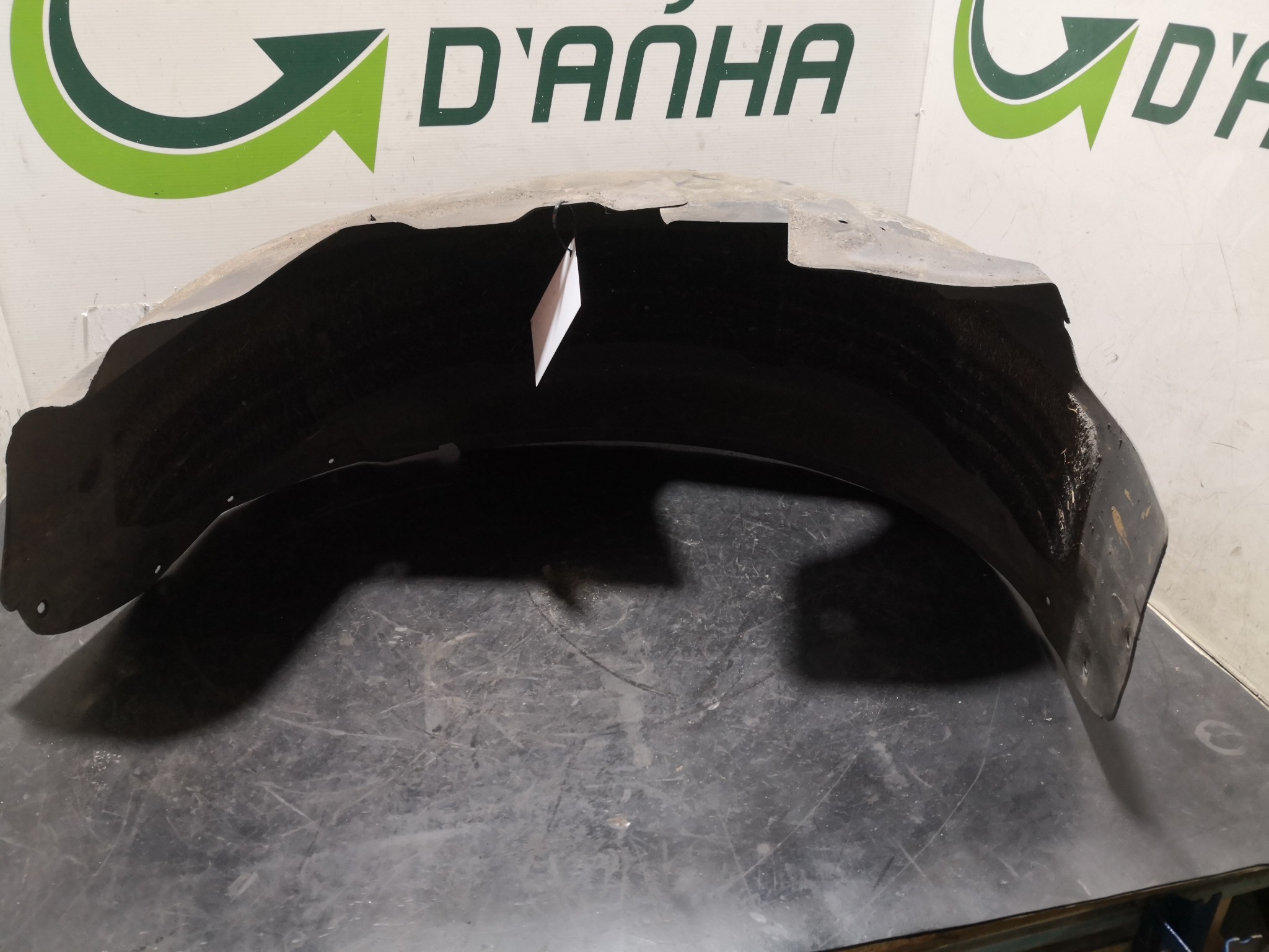 Cave Roda Trás Esq VOLVO - ID S_106484