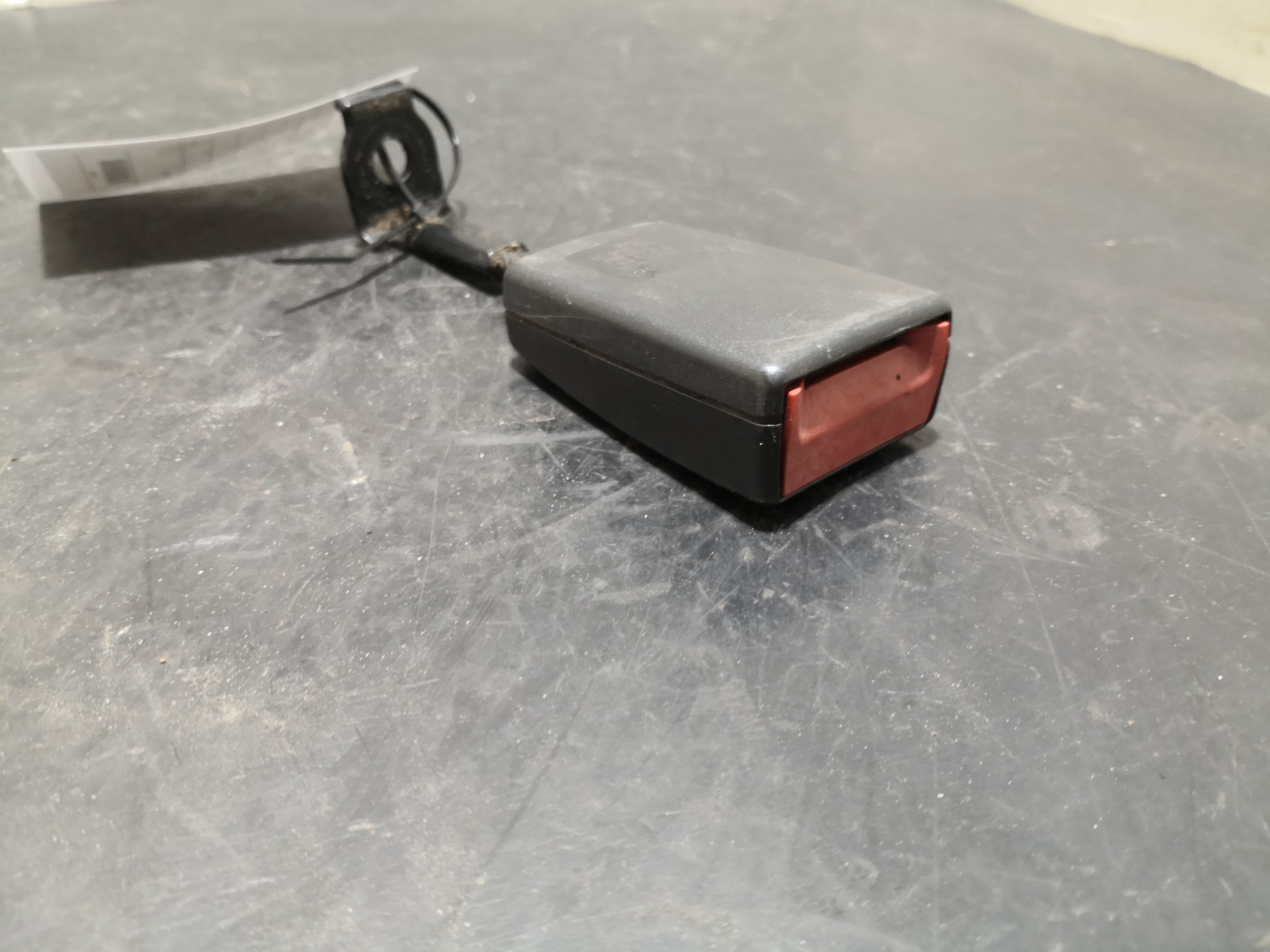 Engate Cinto Trás Dto OPEL ASTRA H Combi (A04) | 04 - 14 Imagem-2