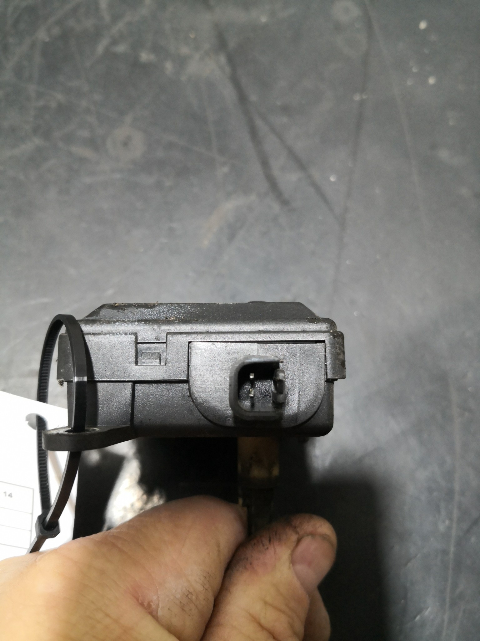 Motor de Comporta OPEL ASTRA H Combi (A04) | 04 - 14 Imagem-1