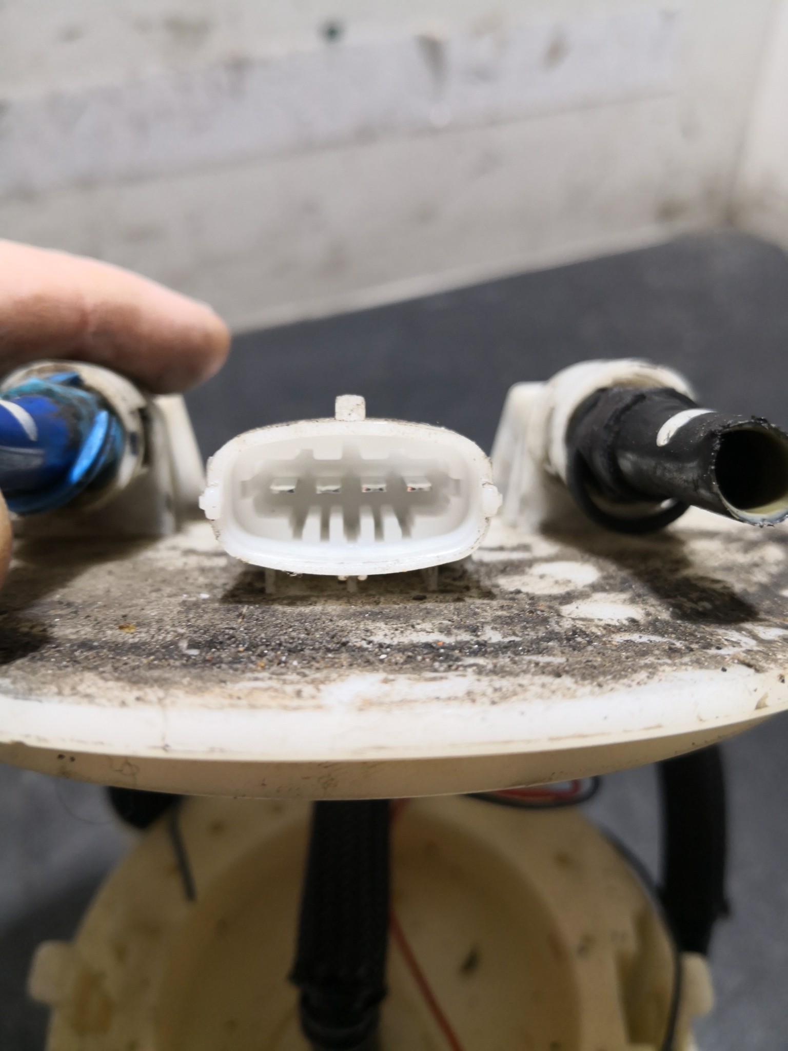 Boia do Combustível OPEL ASTRA H Combi (A04) | 04 - 14 Imagem-3