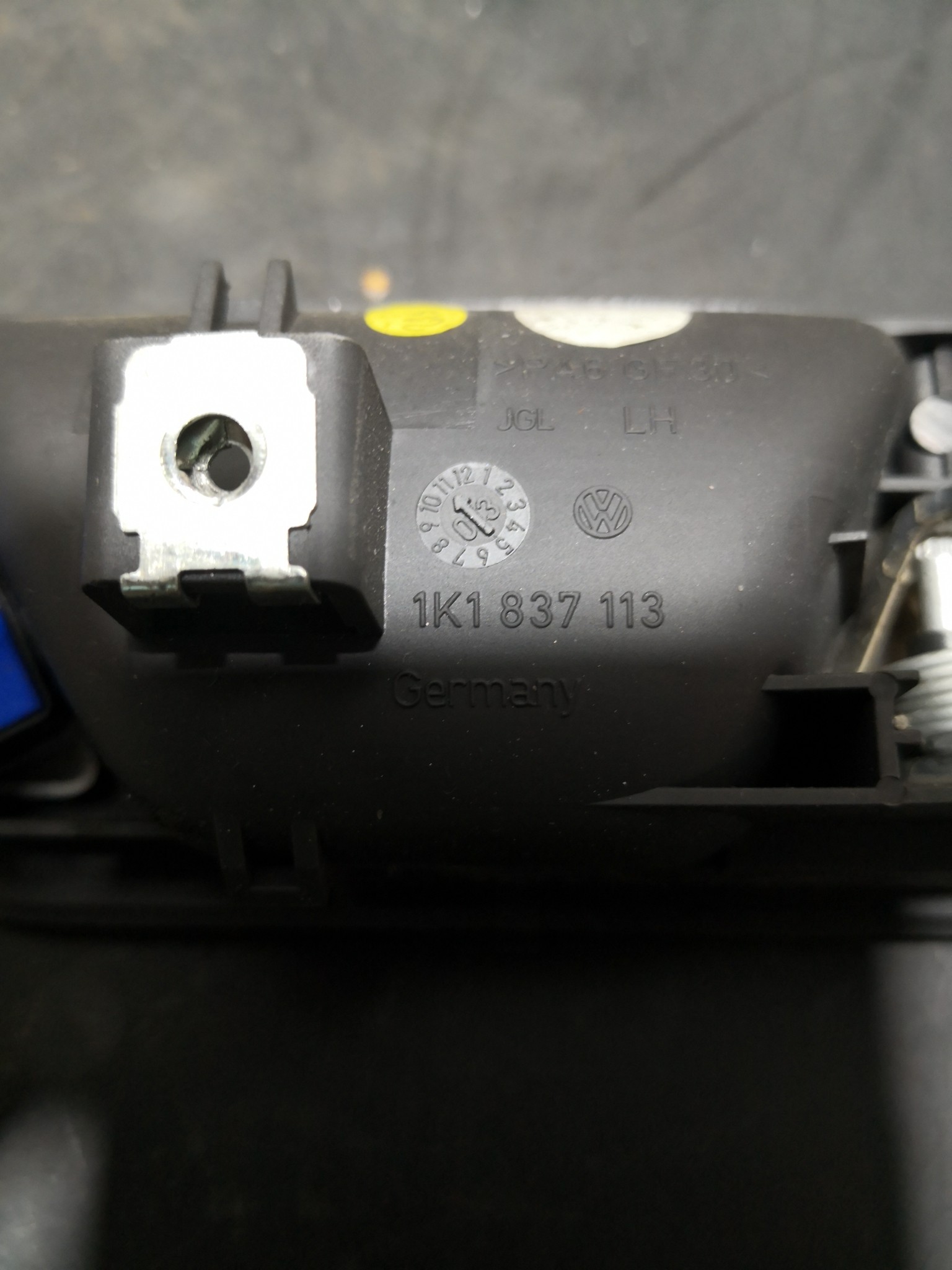 Puxador Interior Frt Esq VOLKSWAGEN GOLF V (1K1) | 03 - 09 Imagem-1