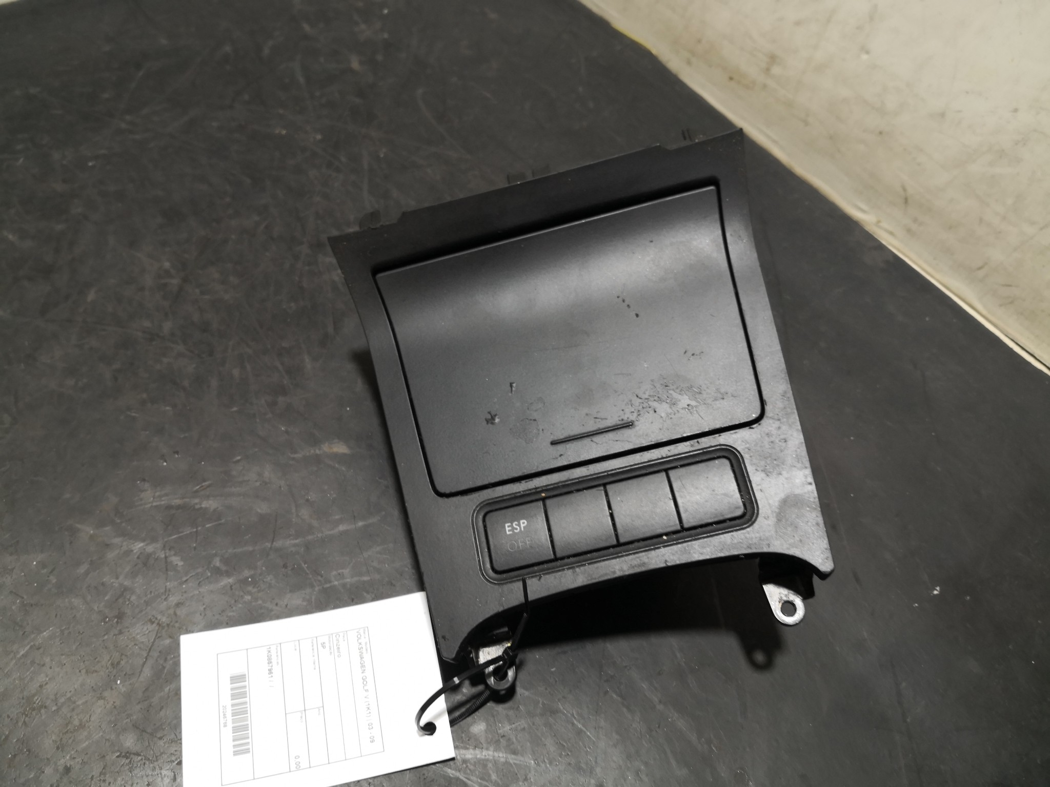 Cinzeiro VOLKSWAGEN GOLF V (1K1) | 03 - 09 Imagem-1