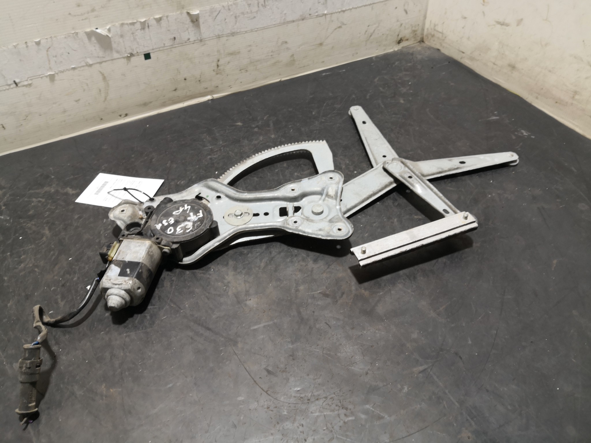 Elevador Frente Esq Electrico BMW 3 (E30) | 82 - 92 Imagem-2