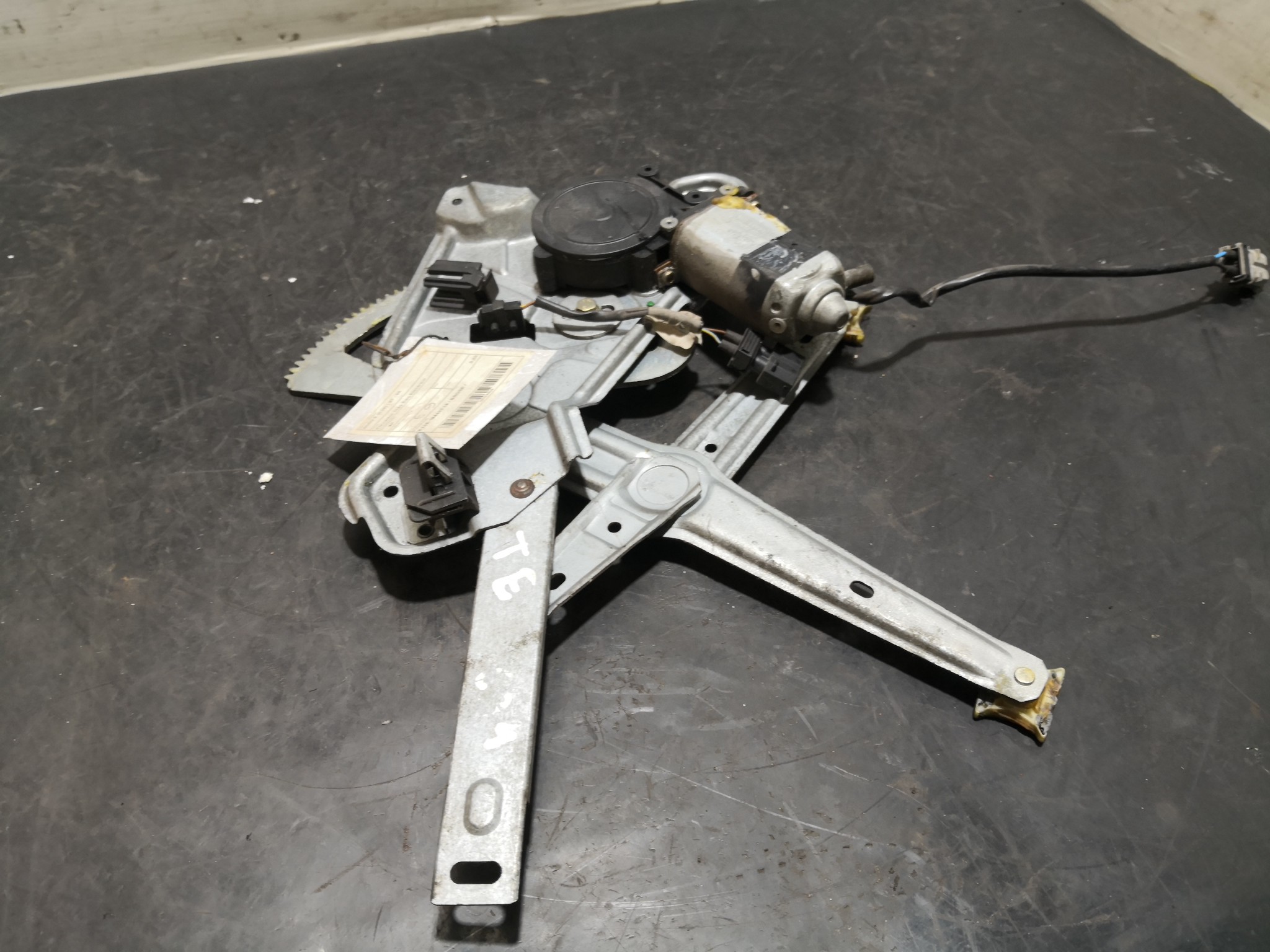 Elevador Trás Esq Electrico BMW - ID S_34833