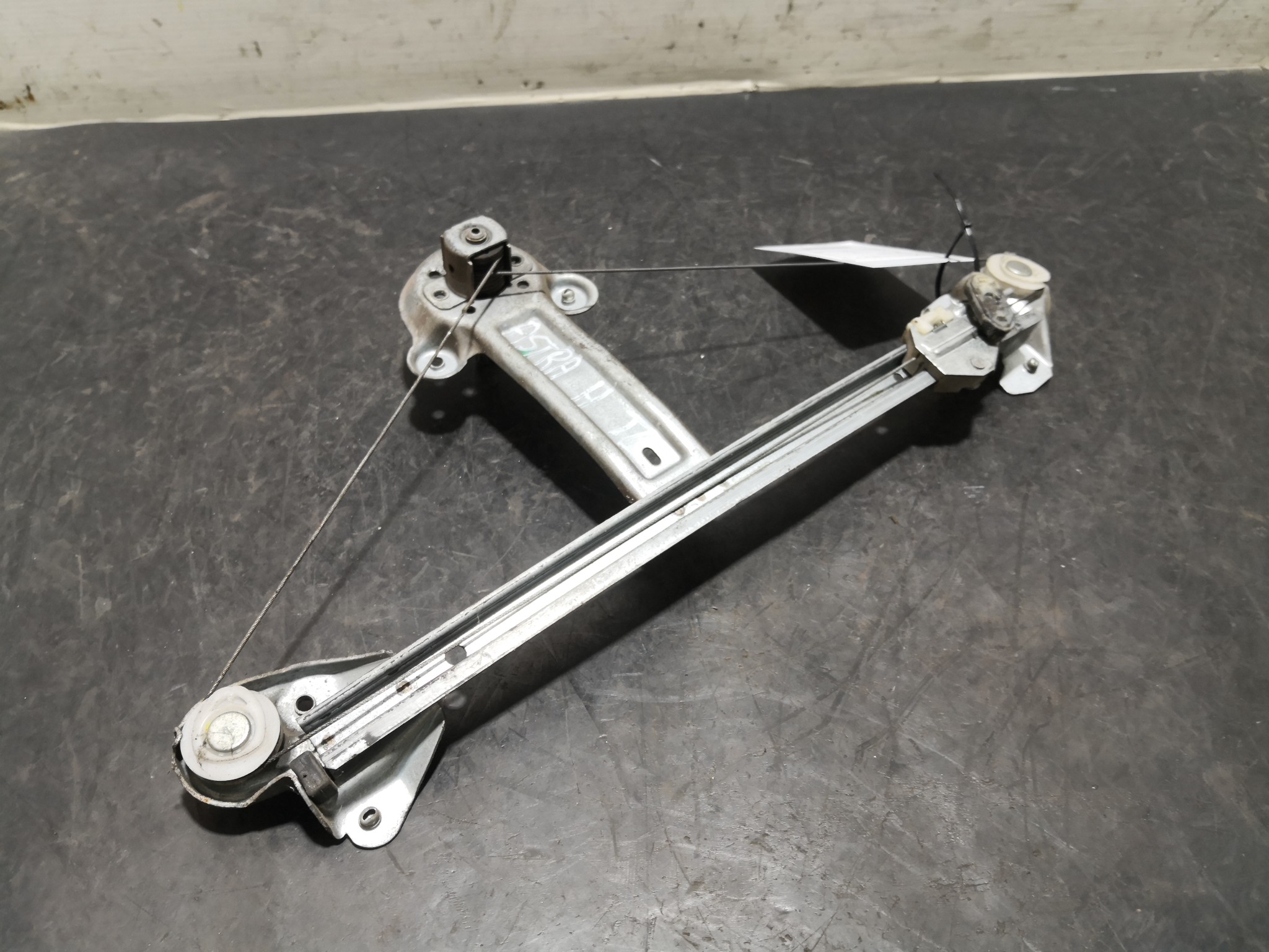 Elevador Trás Esq OPEL ASTRA H Combi (A04) | 04 - 14 Imagem-2