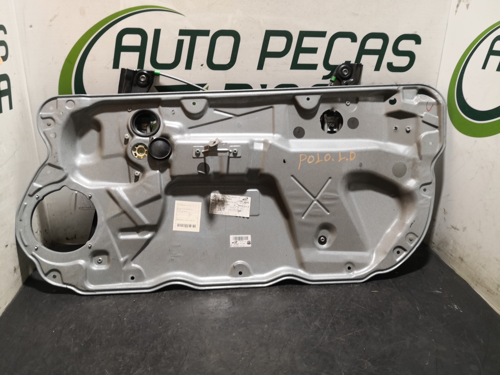 Elevador Frente Dto Electrico VOLKSWAGEN POLO (9N_) | 01 - 14 Imagem-1