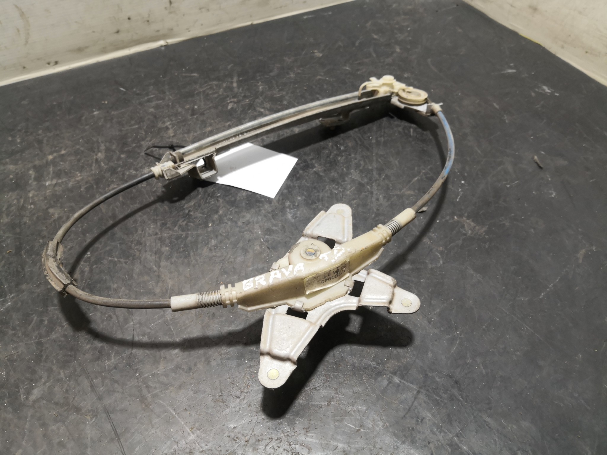 Elevador Trás Dto FIAT BRAVA (182_) | 95 - 03 Imagem-2