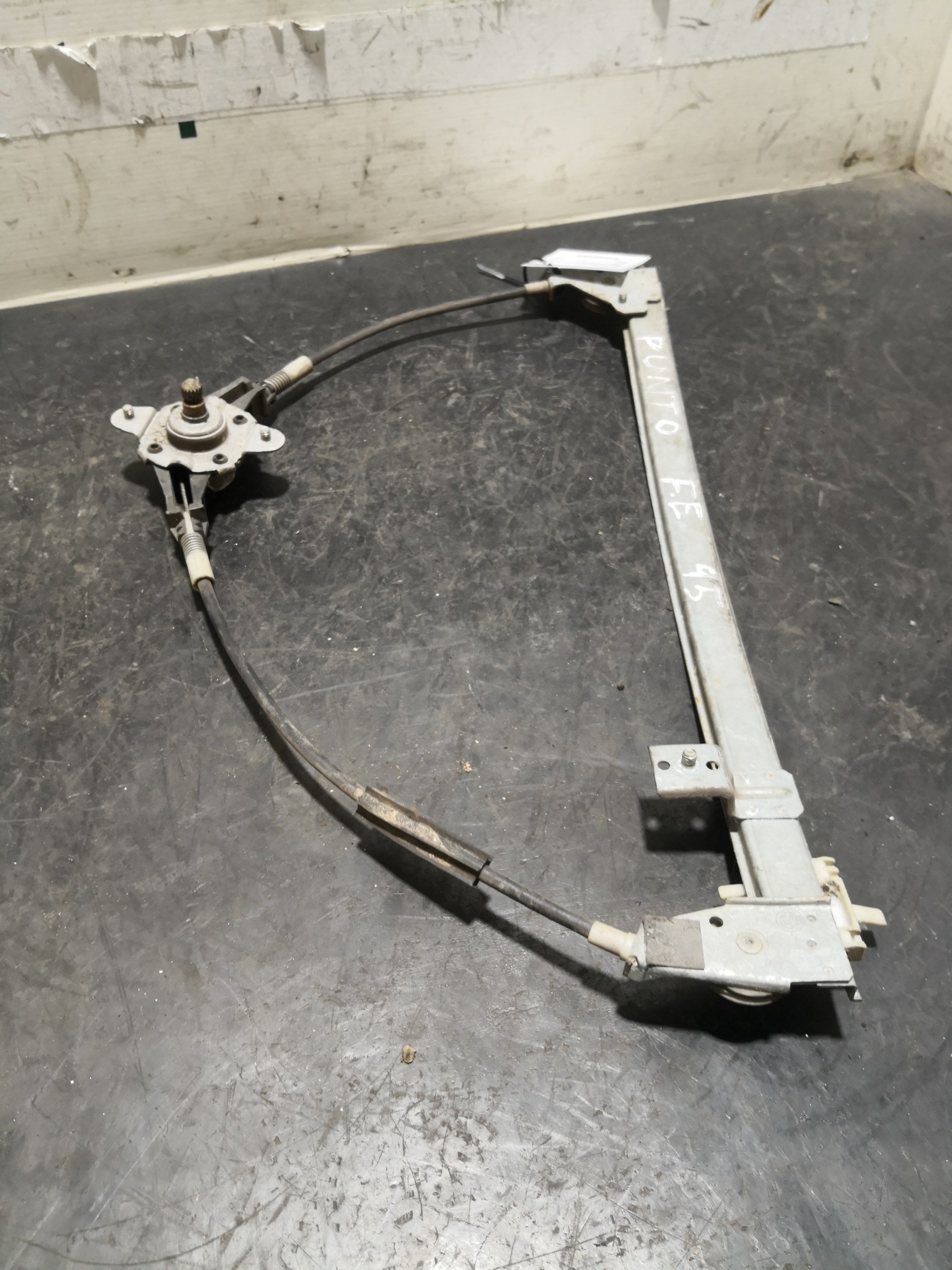 Elevador Frente Esq FIAT PUNTO (176_) | 93 - 99 Imagem-1