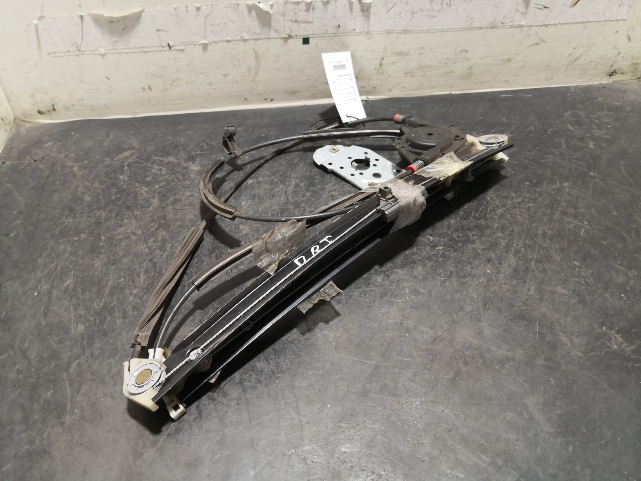 Elevador Frente Dto VOLKSWAGEN POLO (6N2) | 99 - 01 Imagem-2