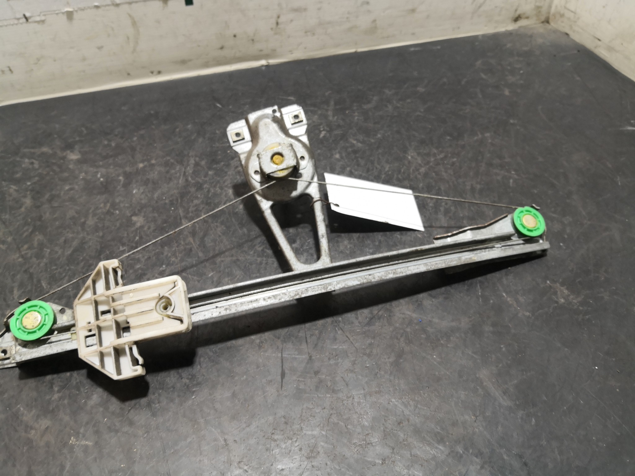 Elevador Trás Esq VOLKSWAGEN POLO (6N1) | 94 - 99 Imagem-2